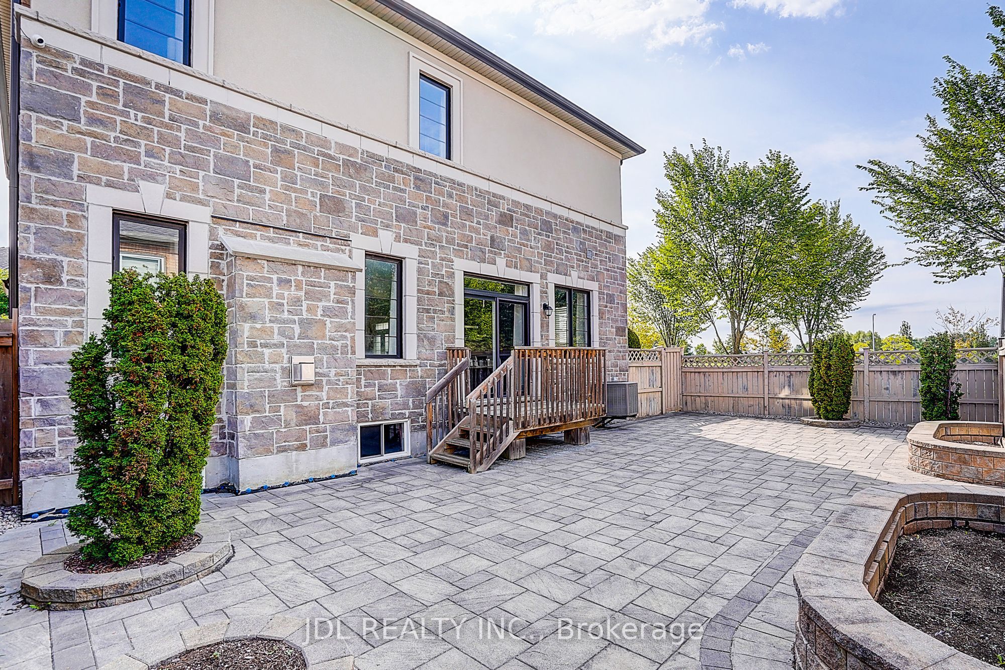 39 Jeffrey Nihda Crescent Property Photo 47