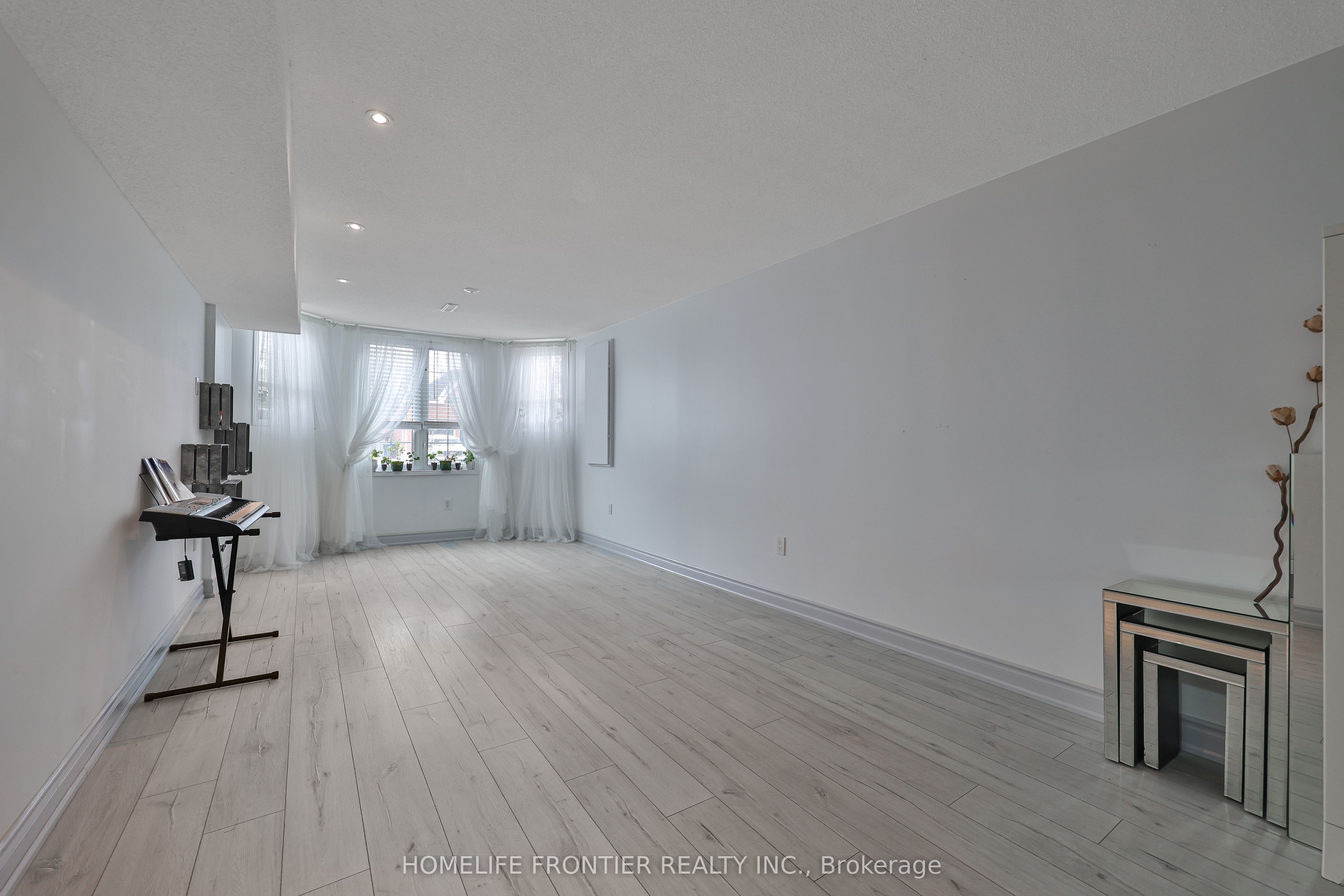 30 Saint Avenue Property Photo 30