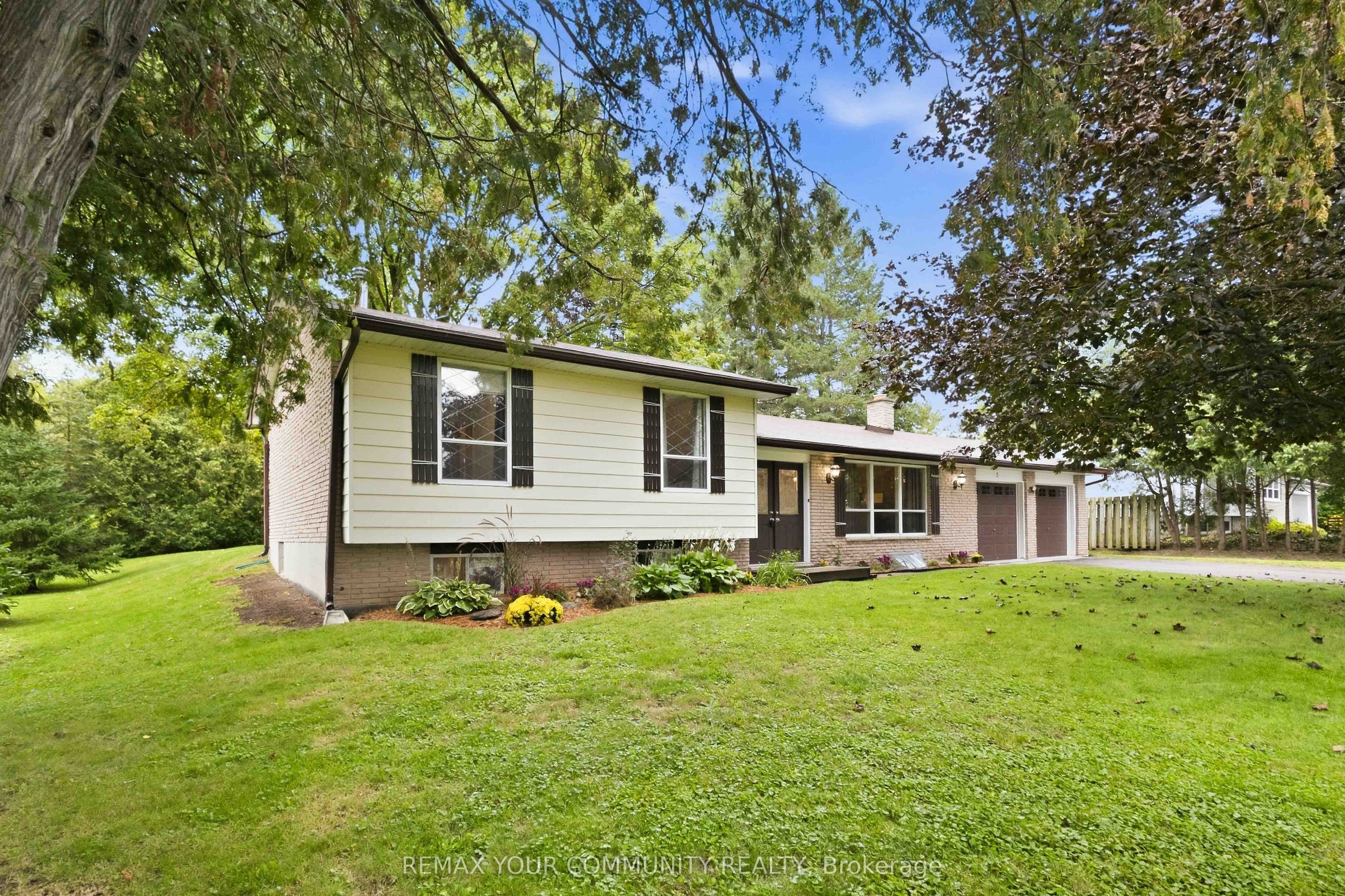 5 Medina Square Property Photo 2
