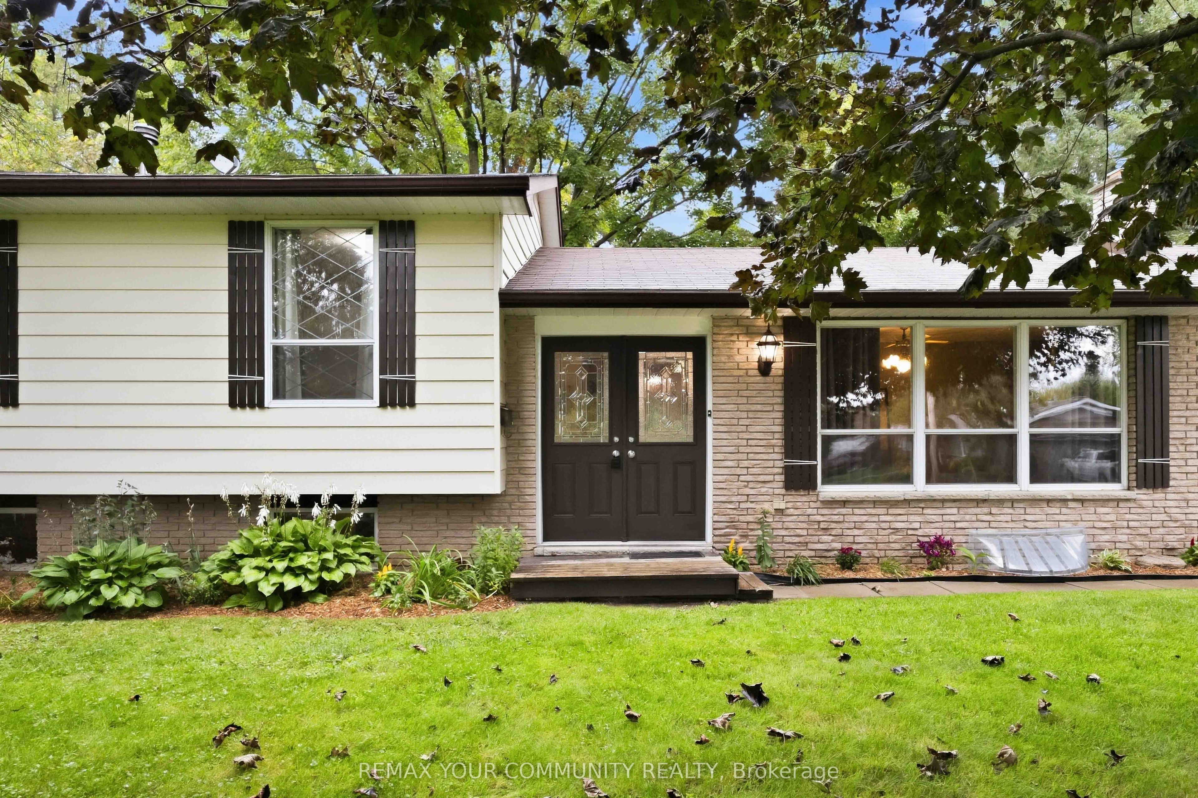 5 Medina Square Property Photo 4
