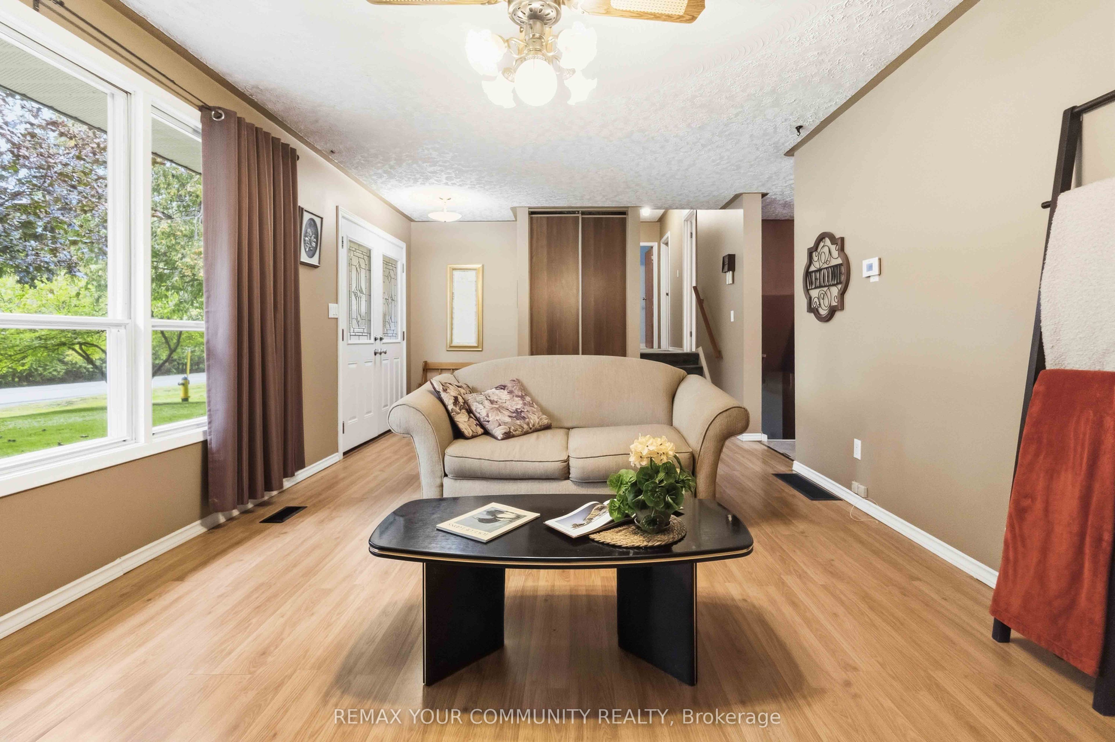 5 Medina Square Property Photo 9