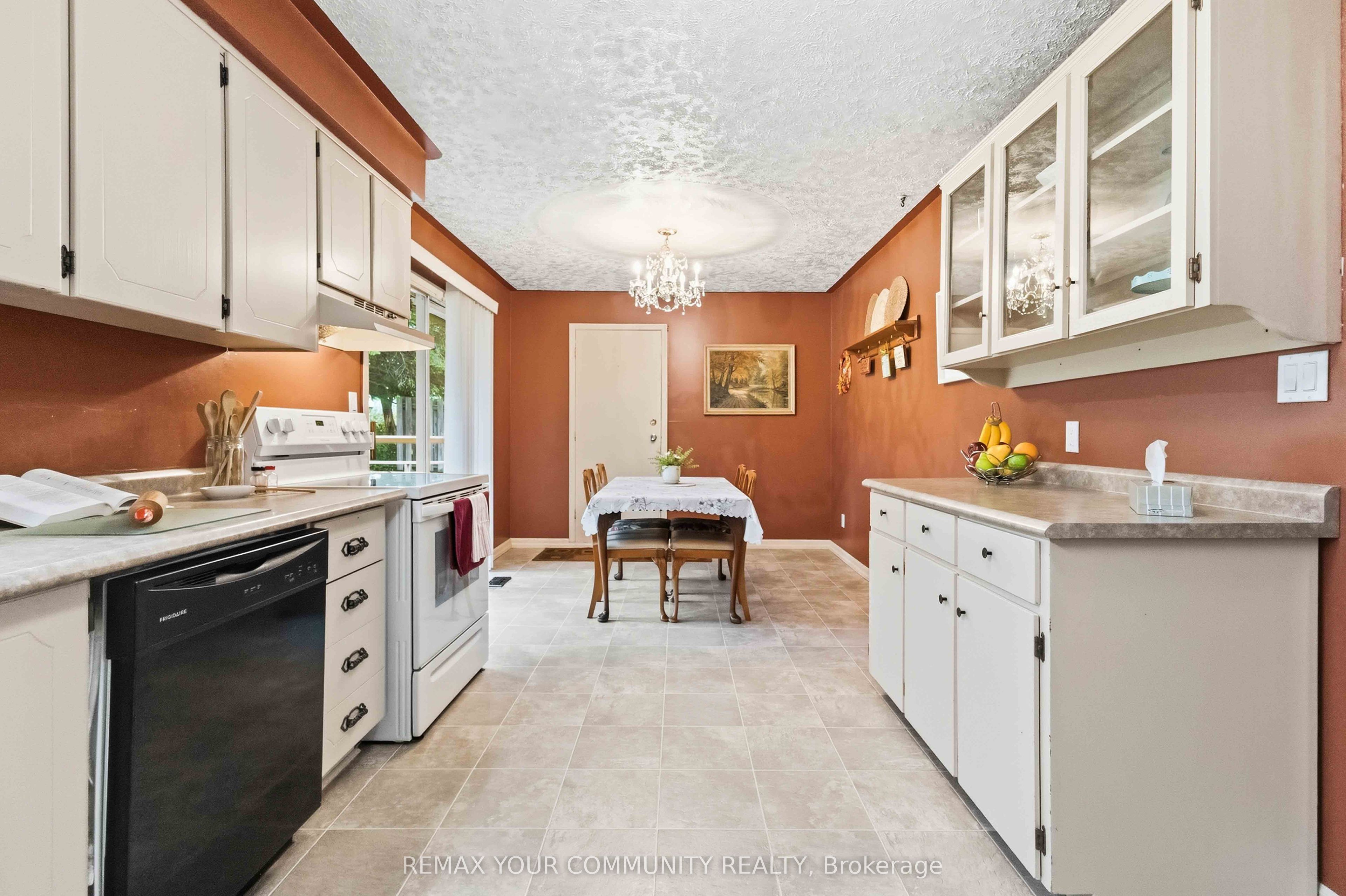 5 Medina Square Property Photo 15