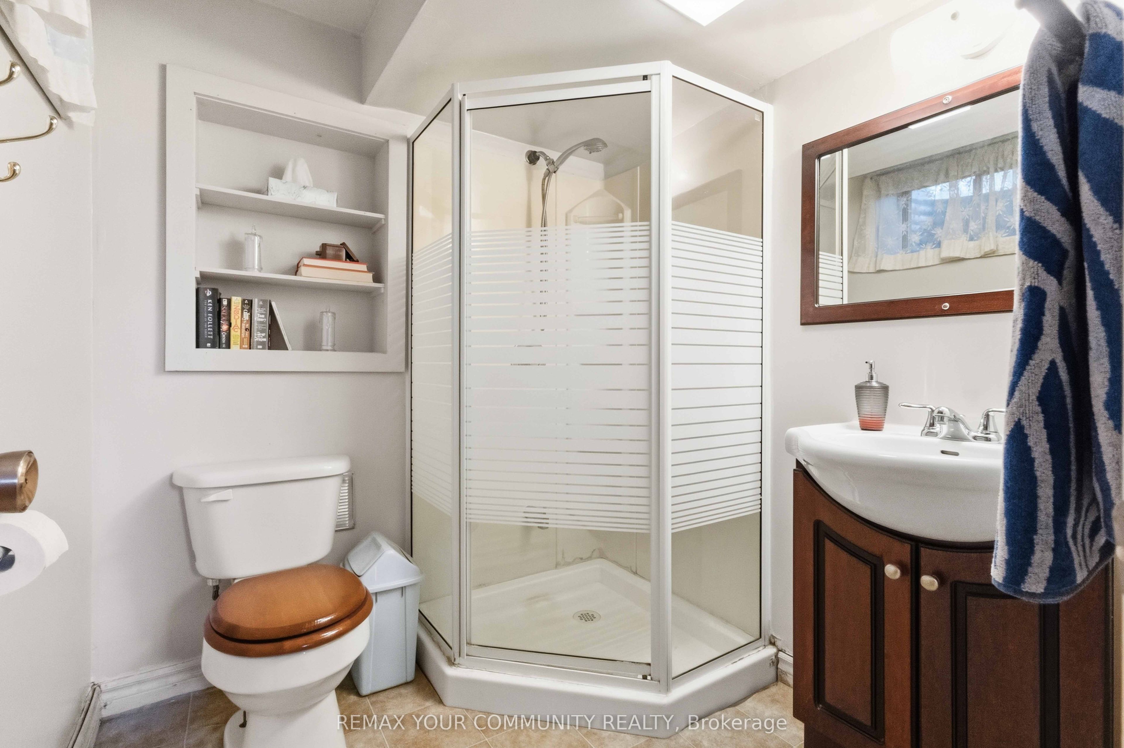 5 Medina Square Property Photo 38