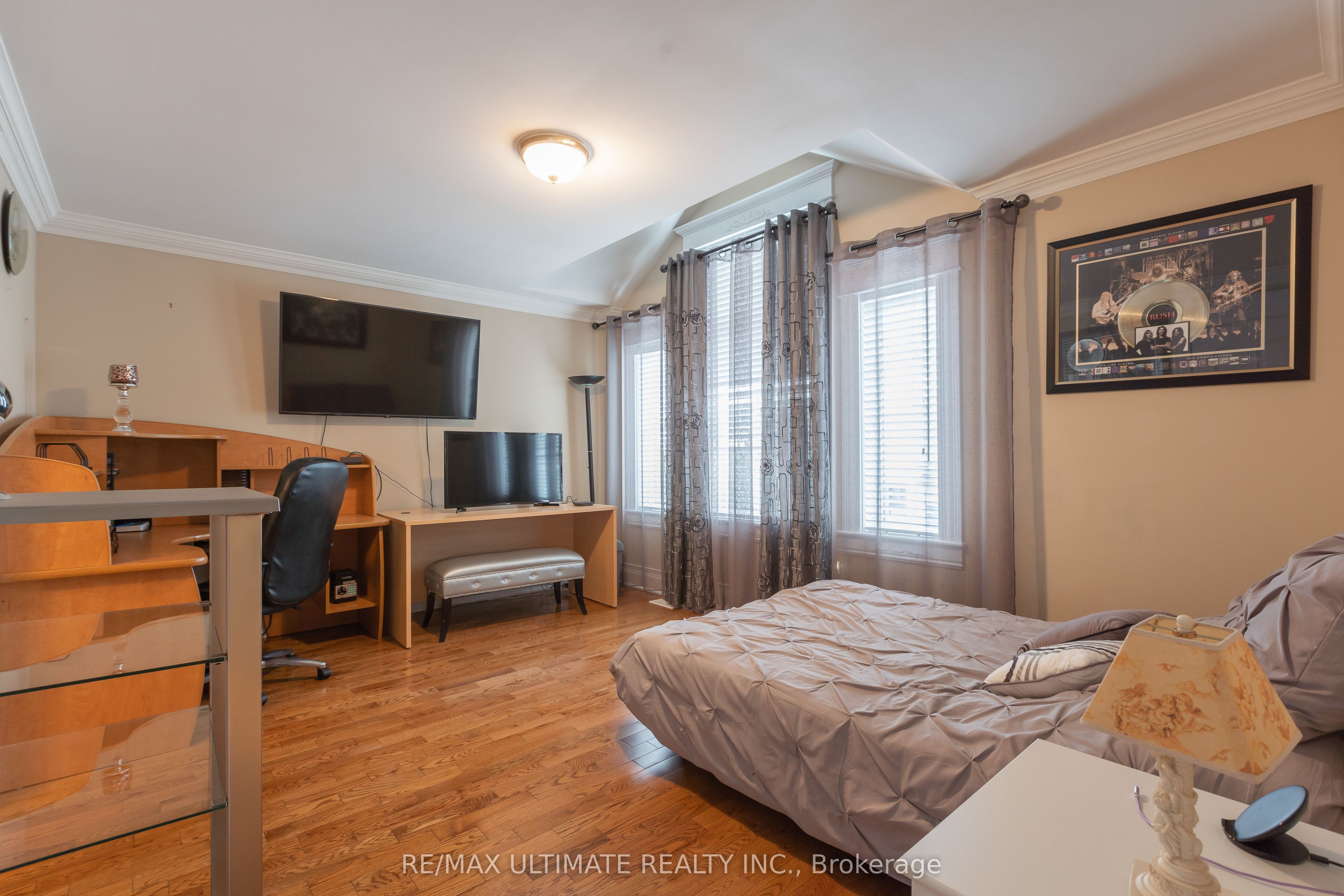 15 Ozner Crescent Property Photo 24
