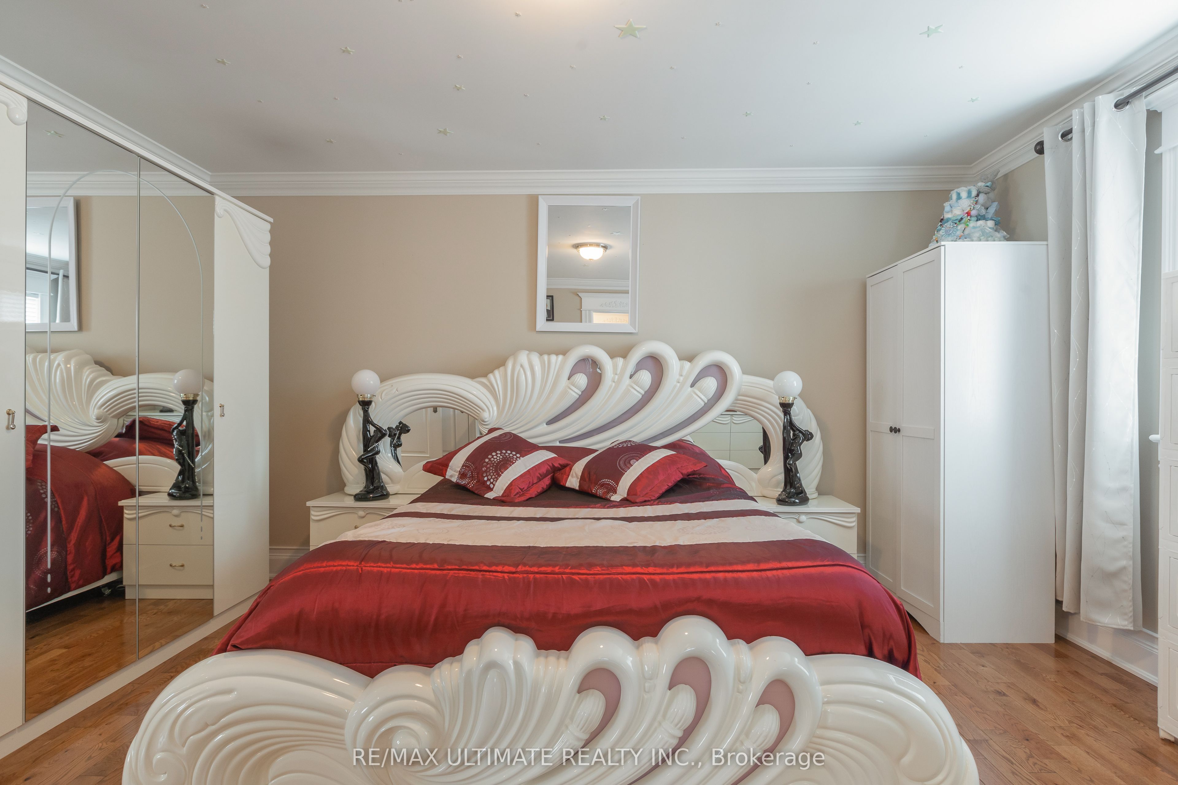 15 Ozner Crescent Property Photo 29