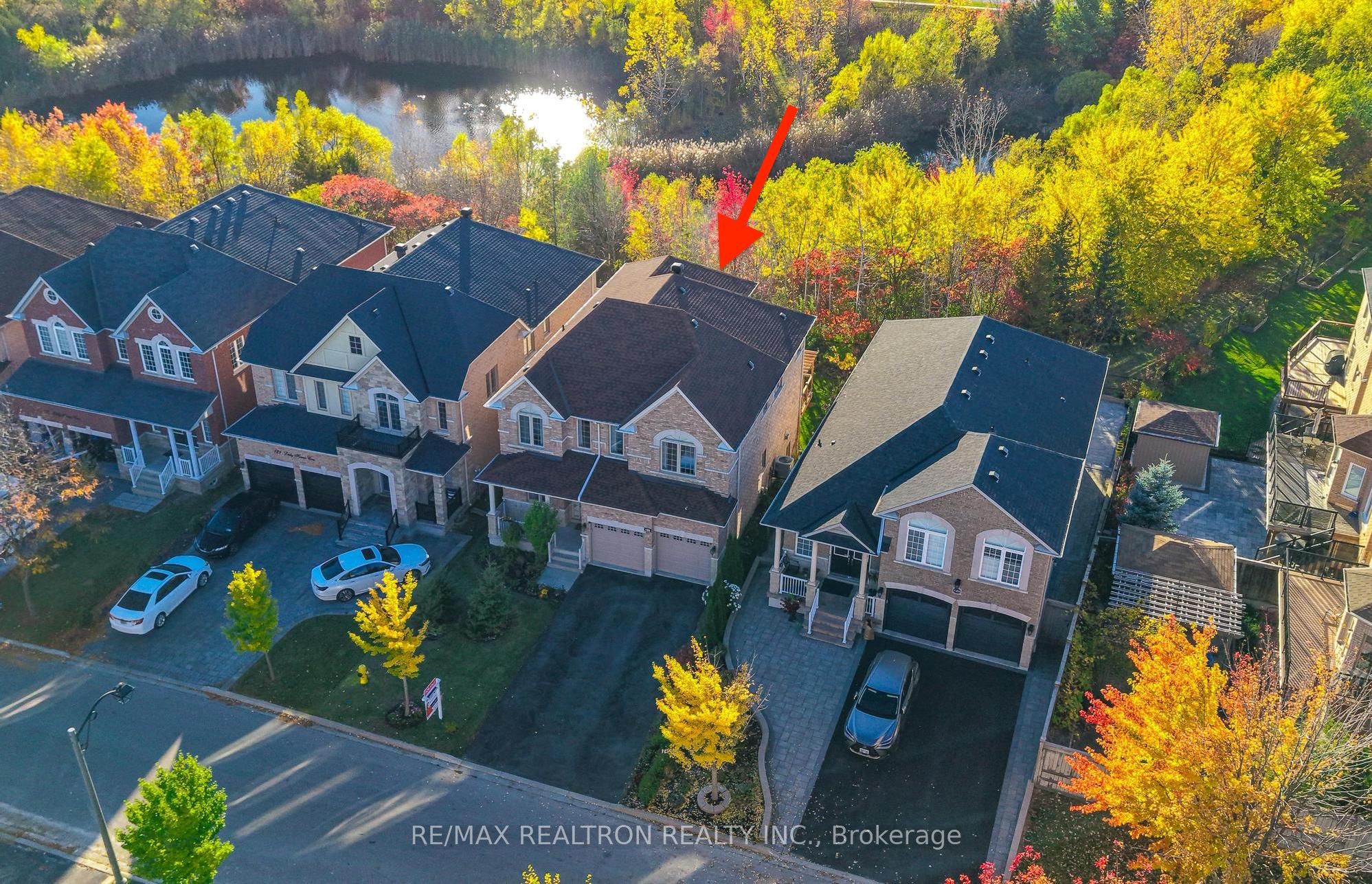 125 Lady Karen Crescent
