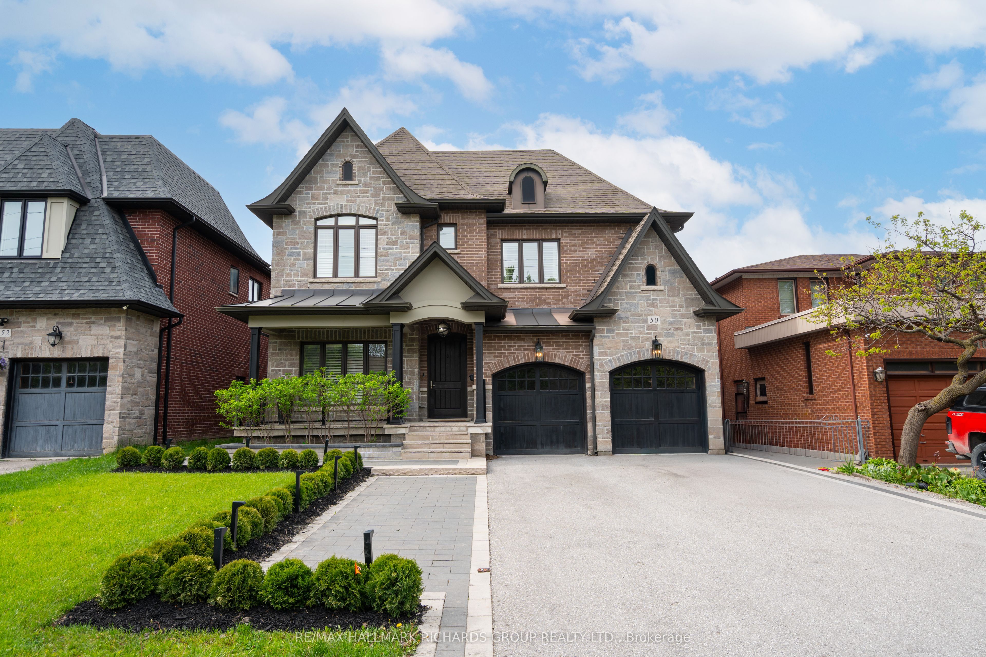50 Weldrick Road W Property Photo 1