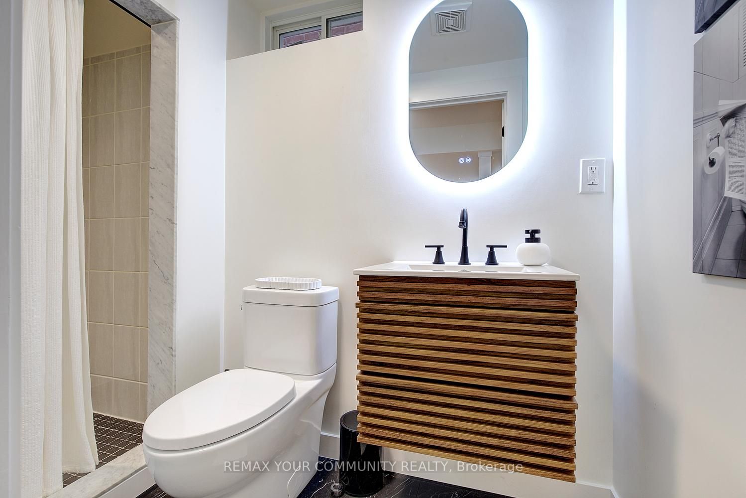 110 Big Hill Crescent Property Photo 44