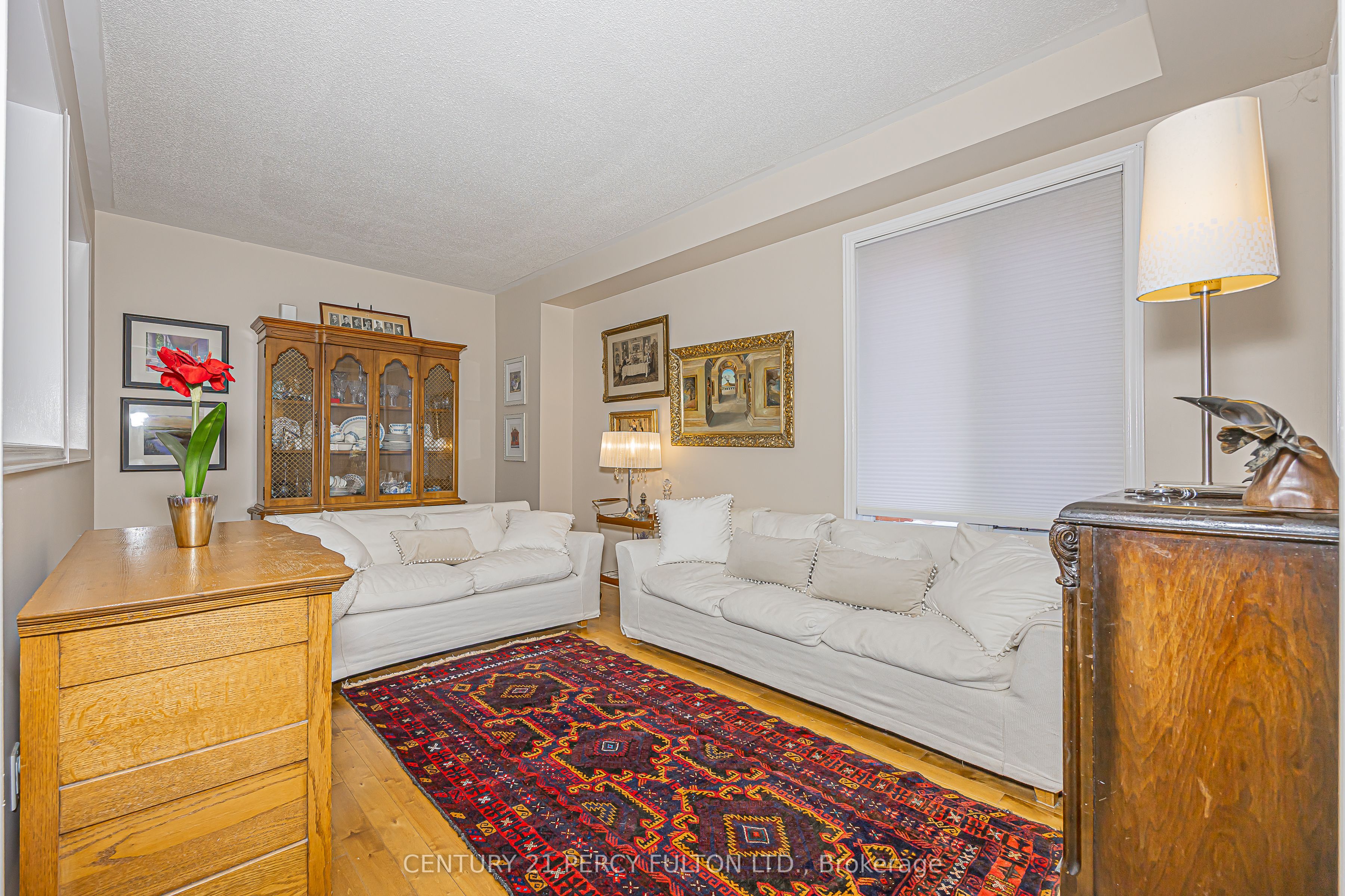 84 Loraview Lane Property Photo 5
