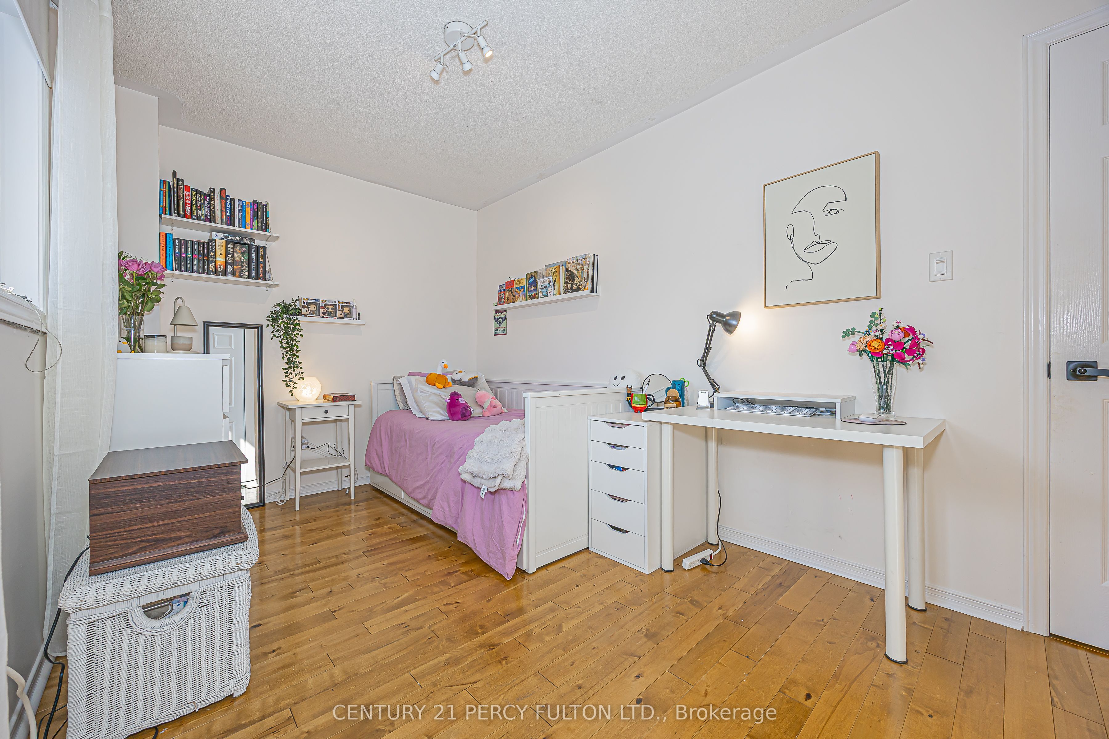 84 Loraview Lane Property Photo 12