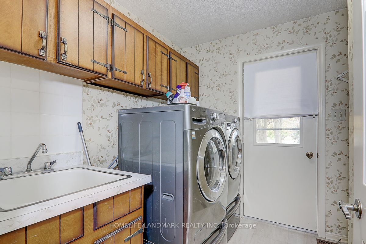 99 Burndean Court Property Photo 18
