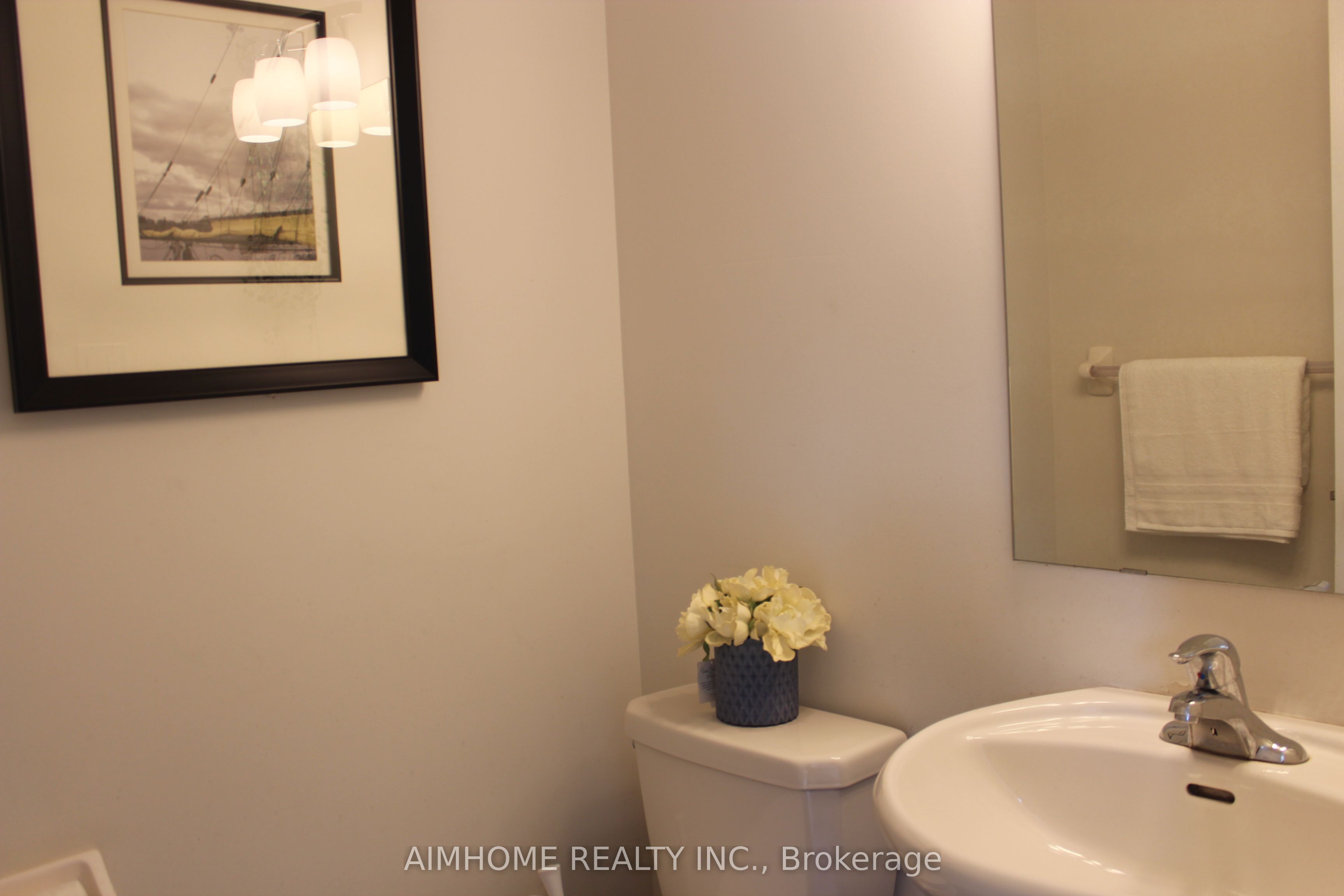 223 Emma Broadbent Court Property Photo 9