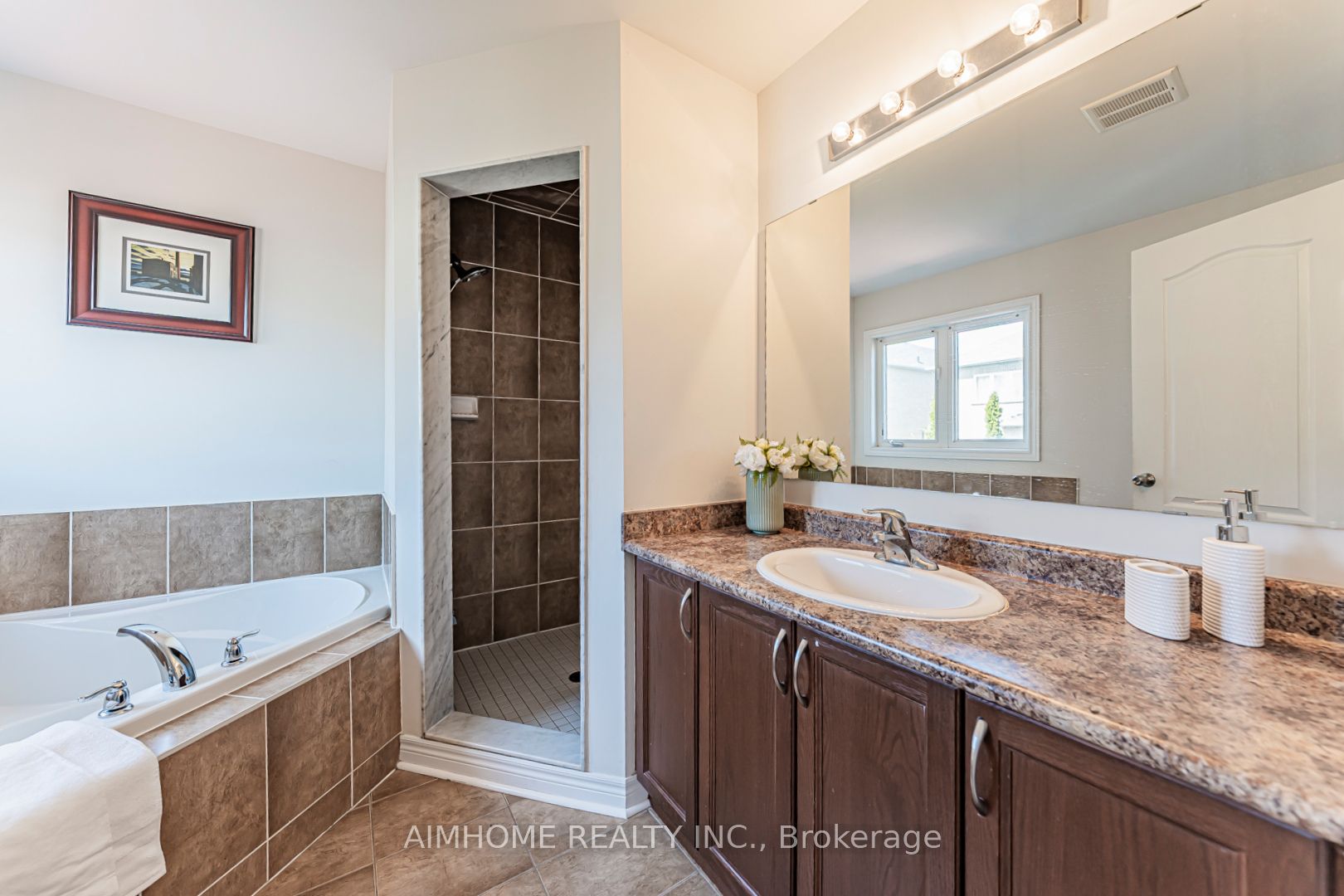 223 Emma Broadbent Court Property Photo 32