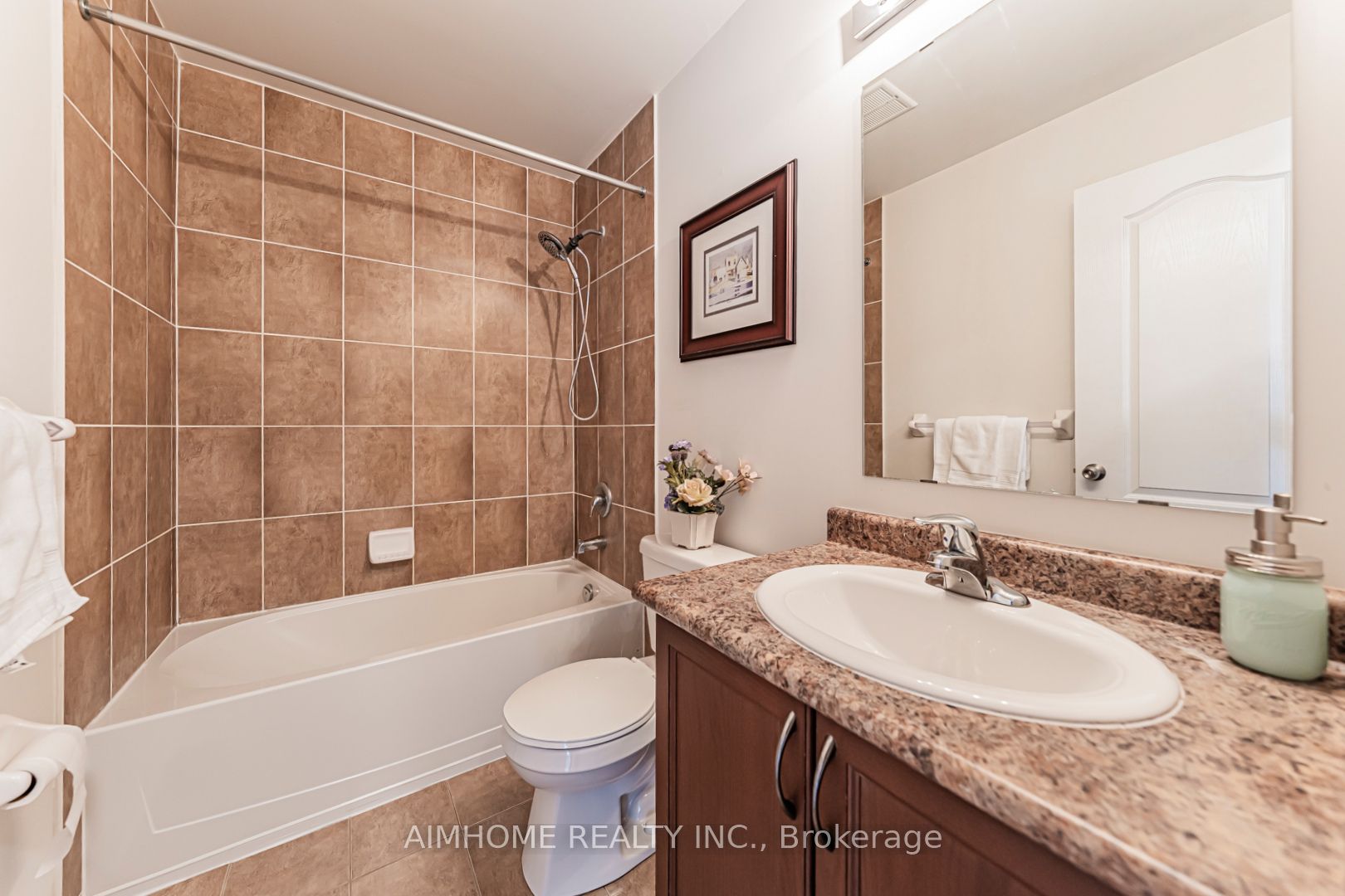 223 Emma Broadbent Court Property Photo 38