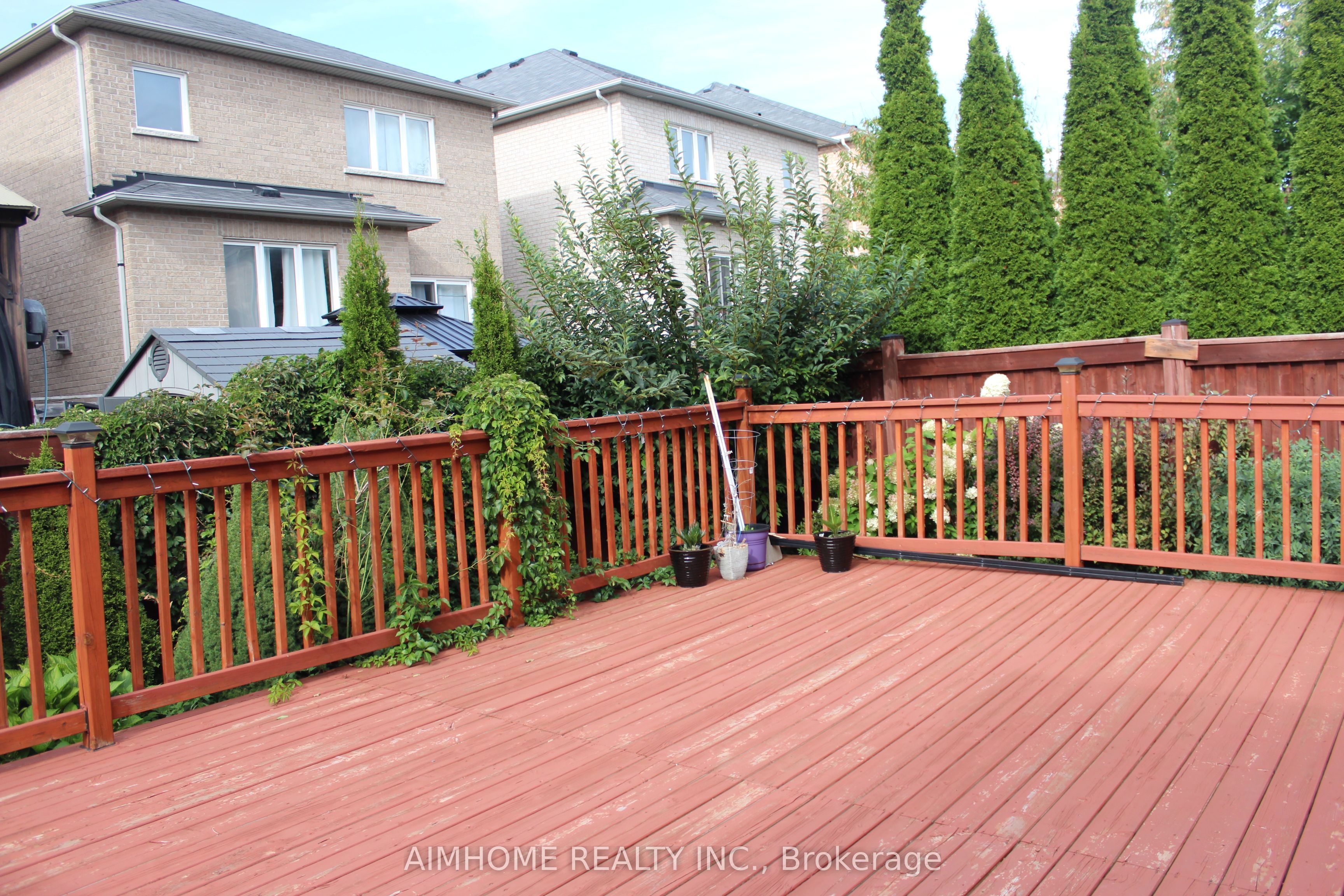 223 Emma Broadbent Court Property Photo 44