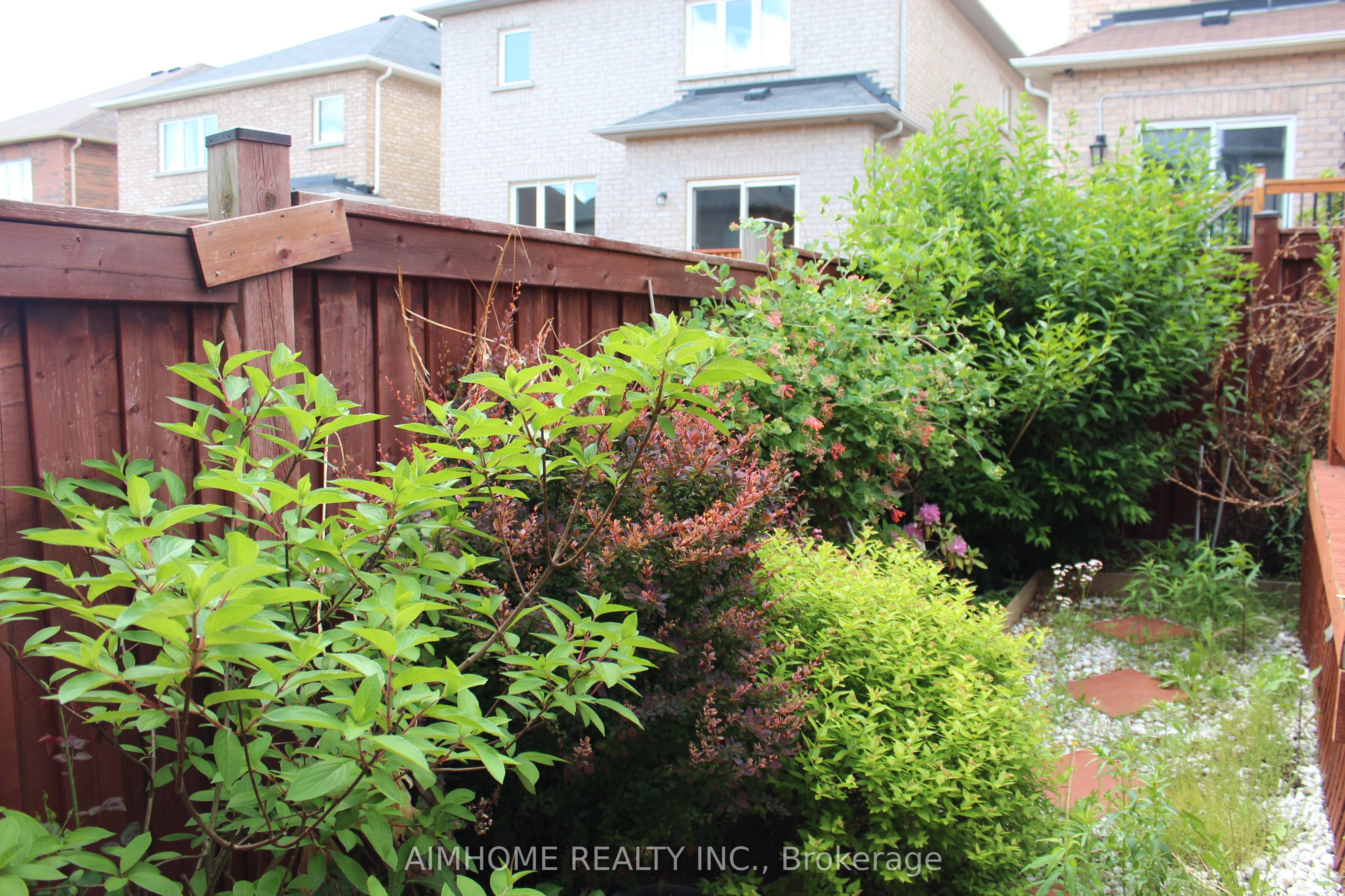 223 Emma Broadbent Court Property Photo 46