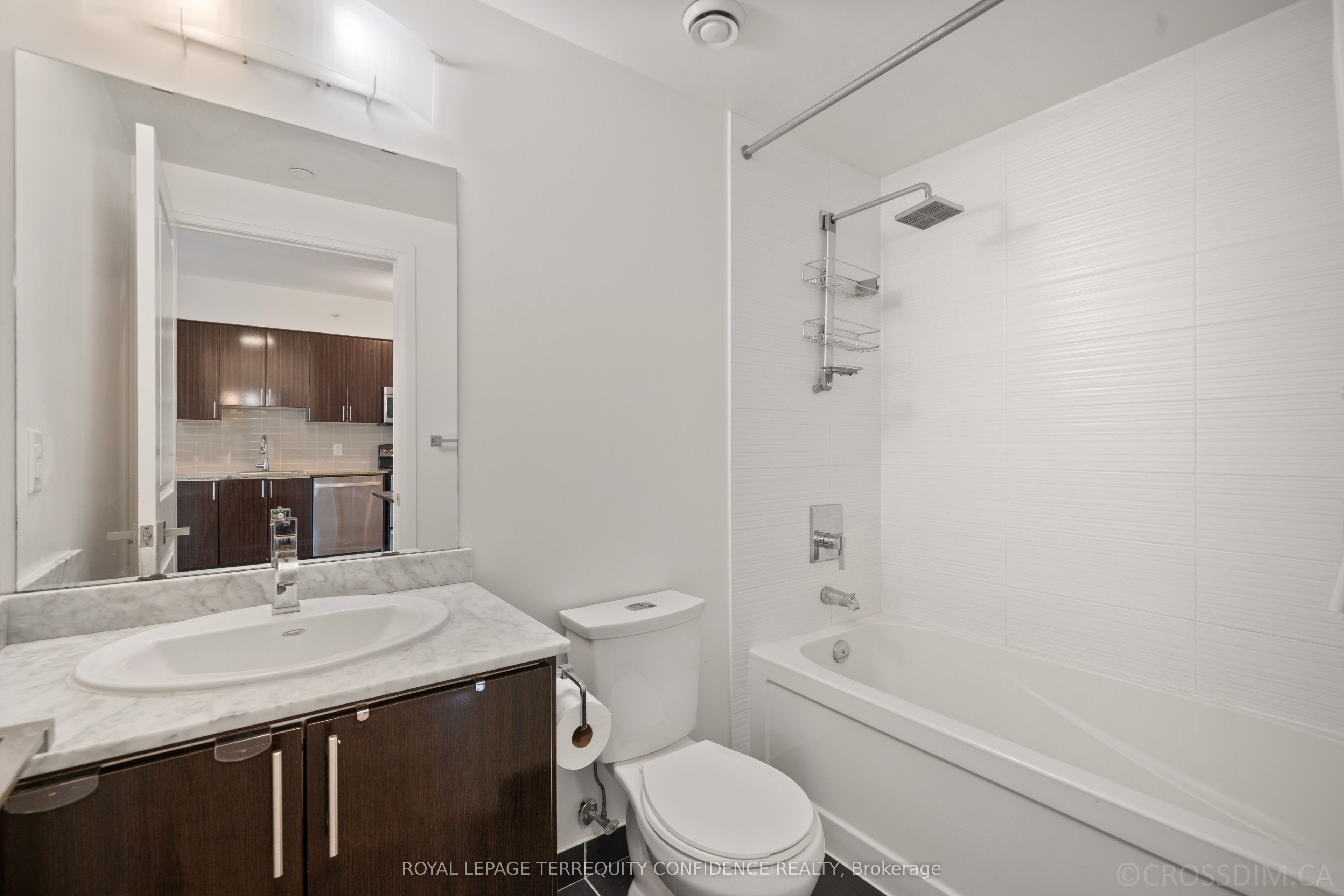 7161 Yonge Street 727 Property Photo 15