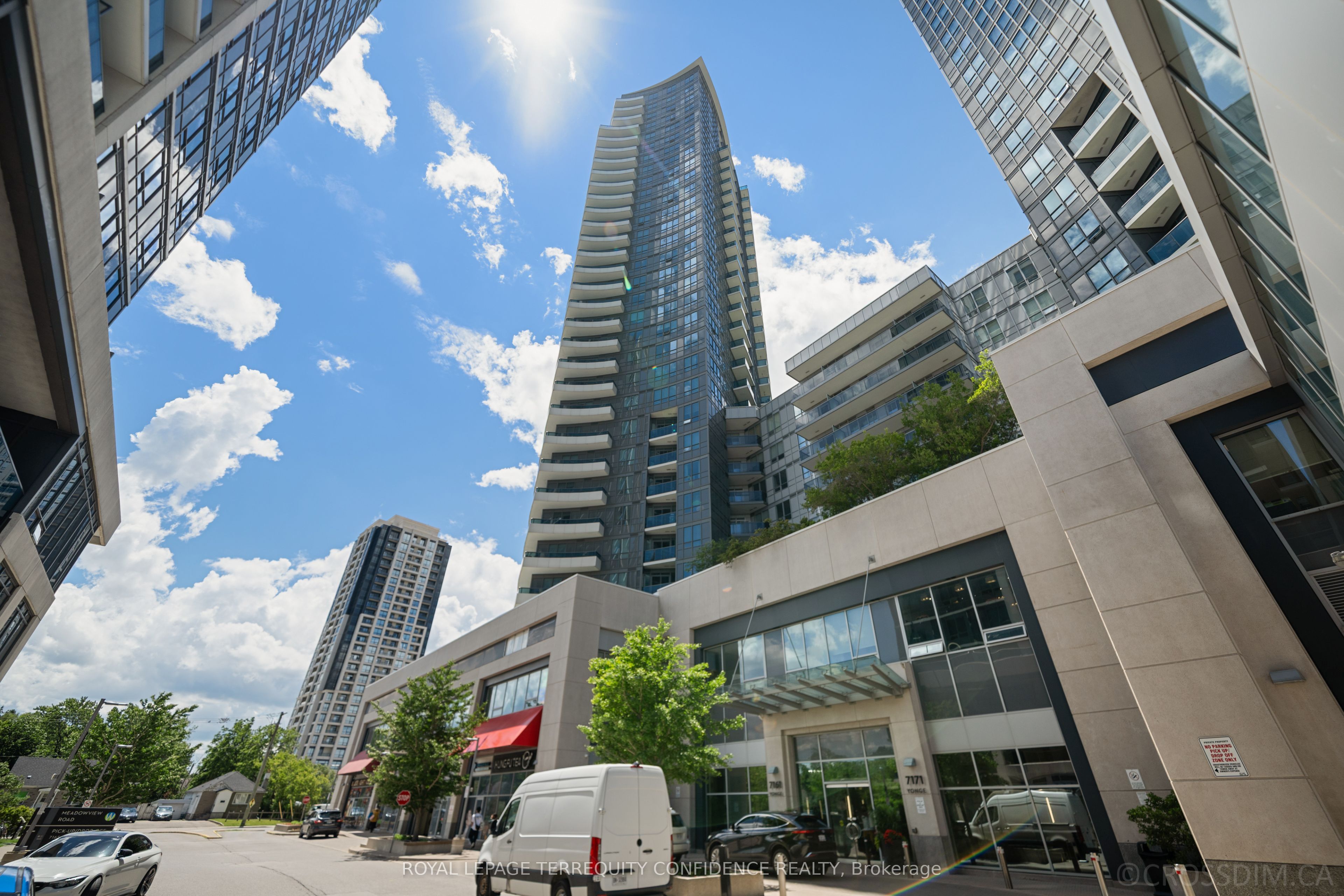 7161 Yonge Street 727 Property Photo 21