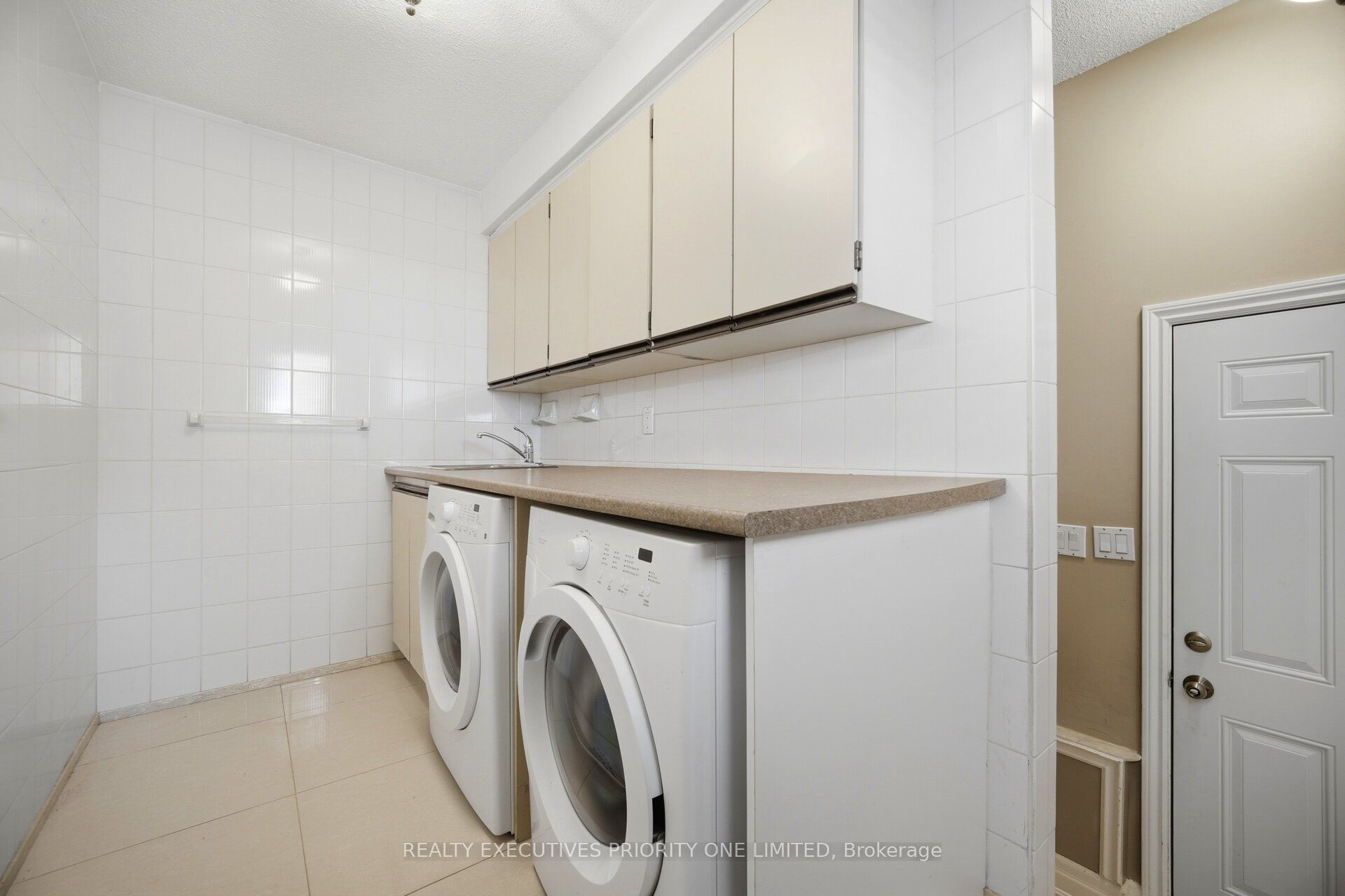139 Jade Crescent Property Photo 17