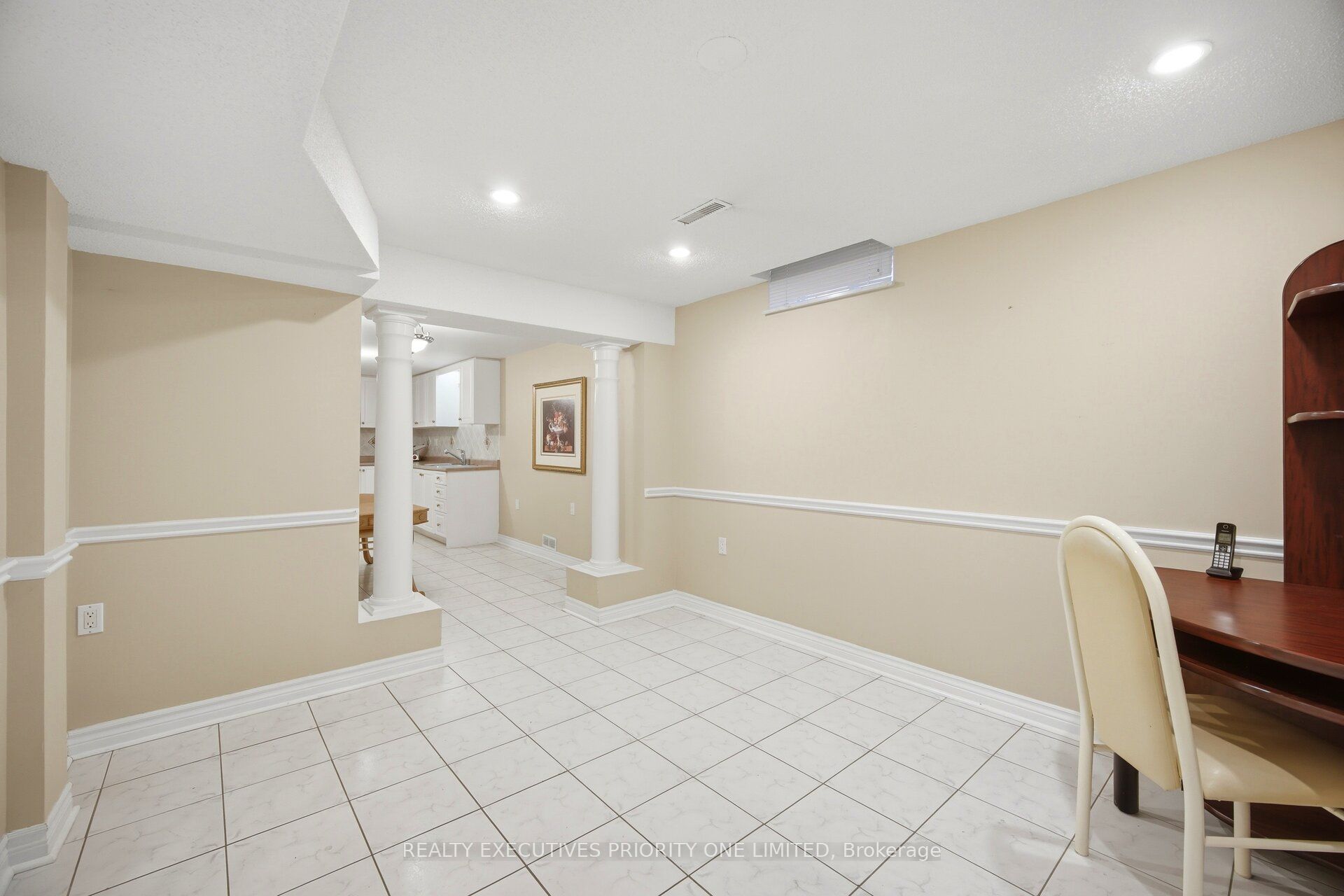 139 Jade Crescent Property Photo 40