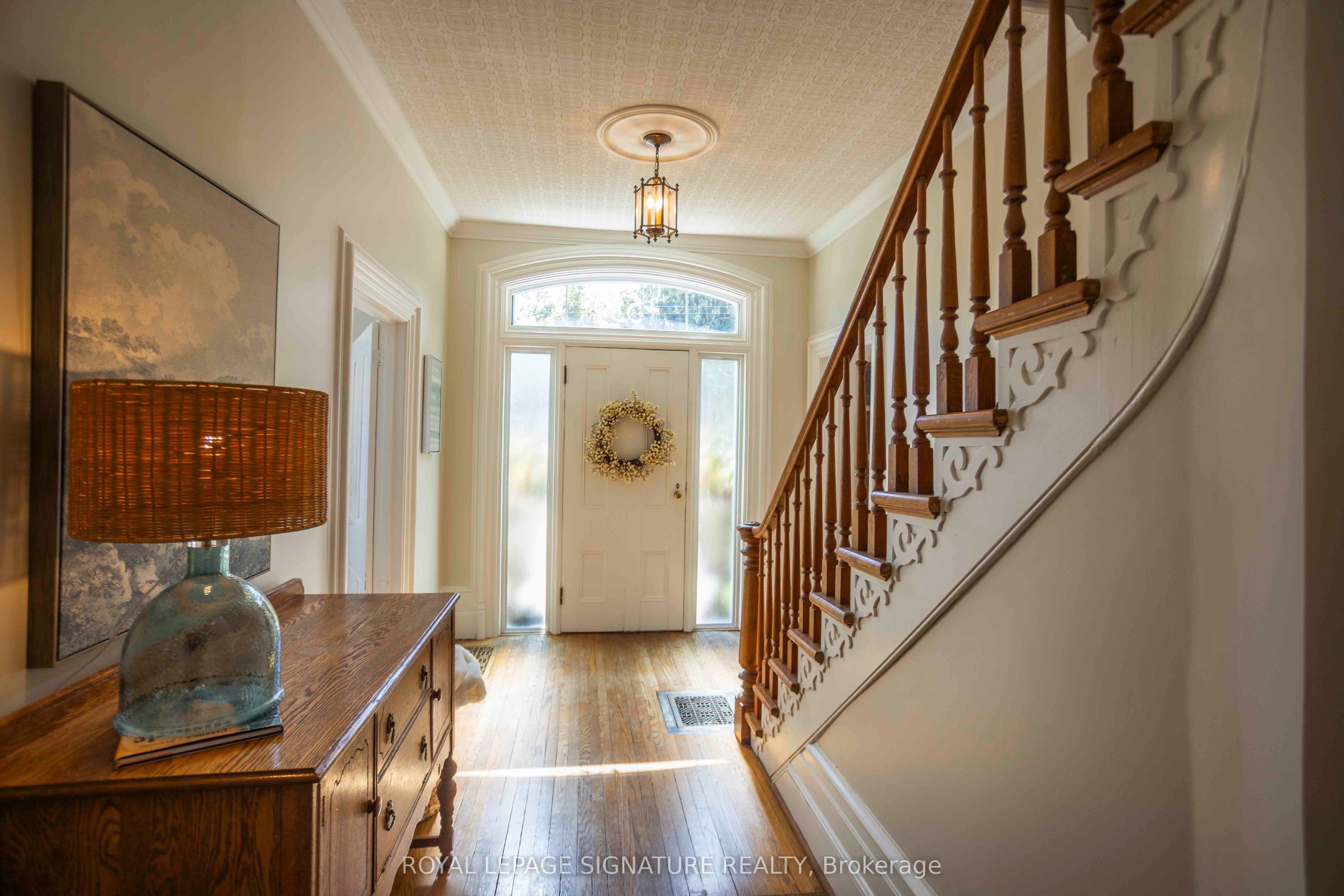 55 Brock Street E Property Photo 3