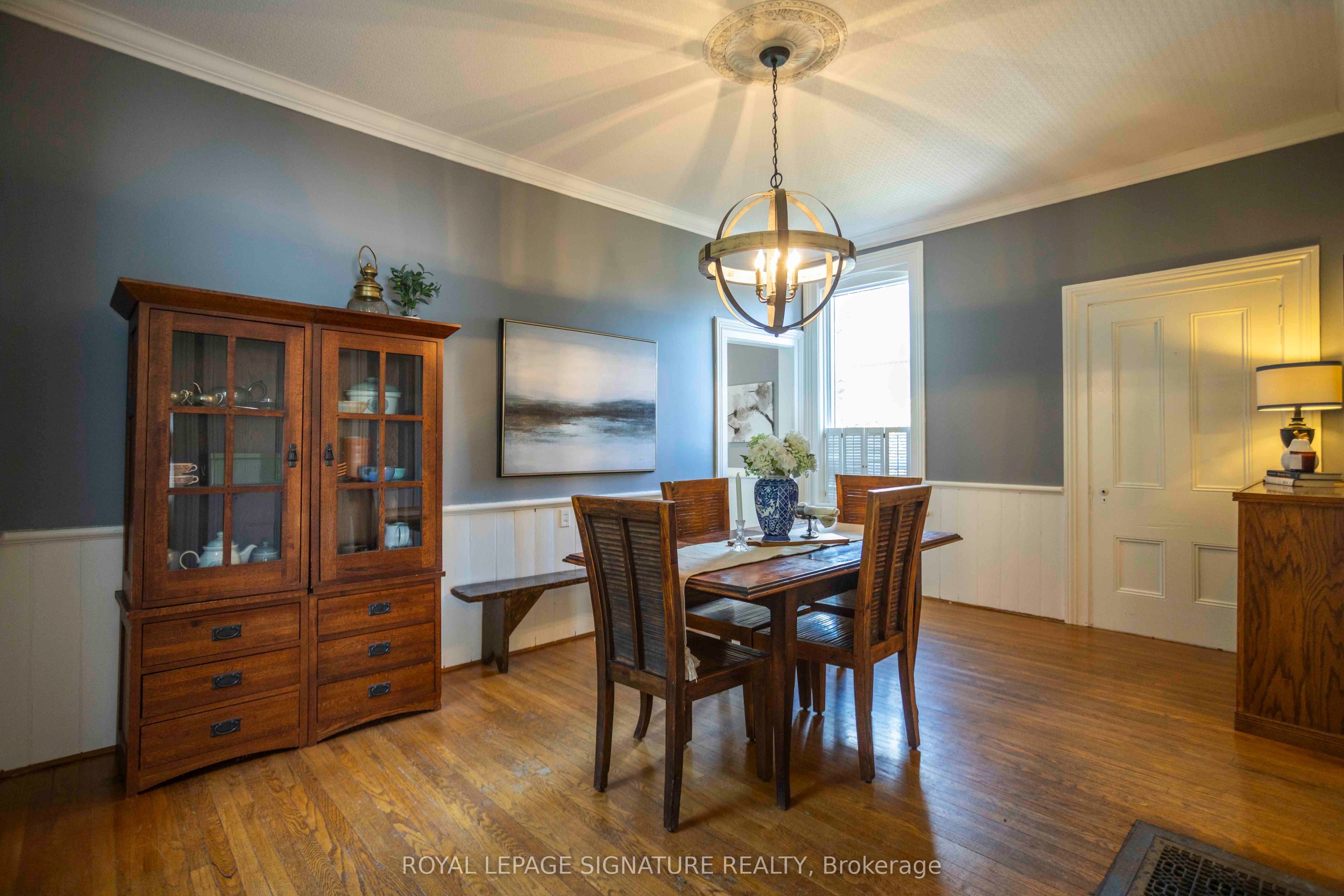 55 Brock Street E Property Photo 5