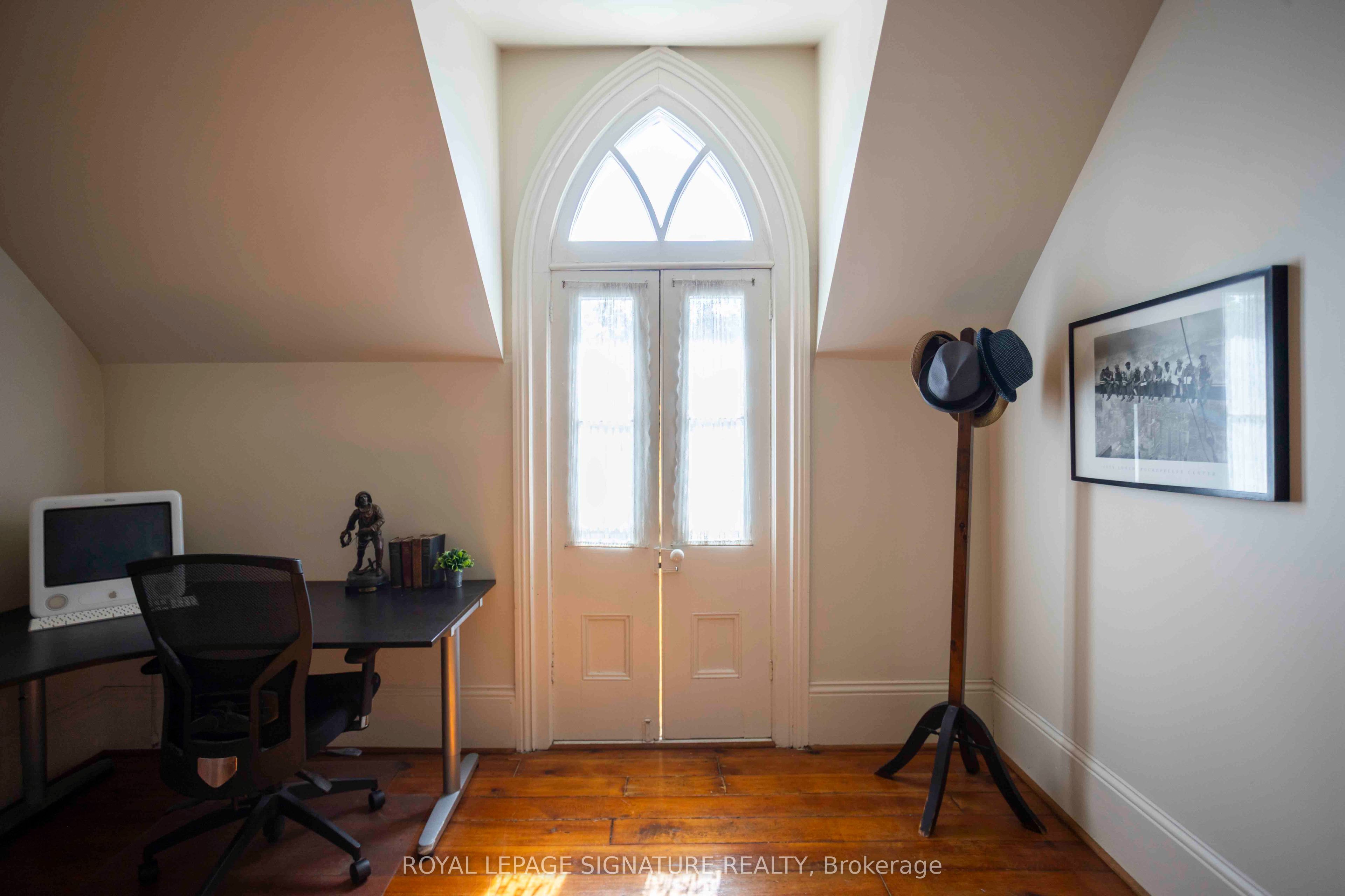 55 Brock Street E Property Photo 10