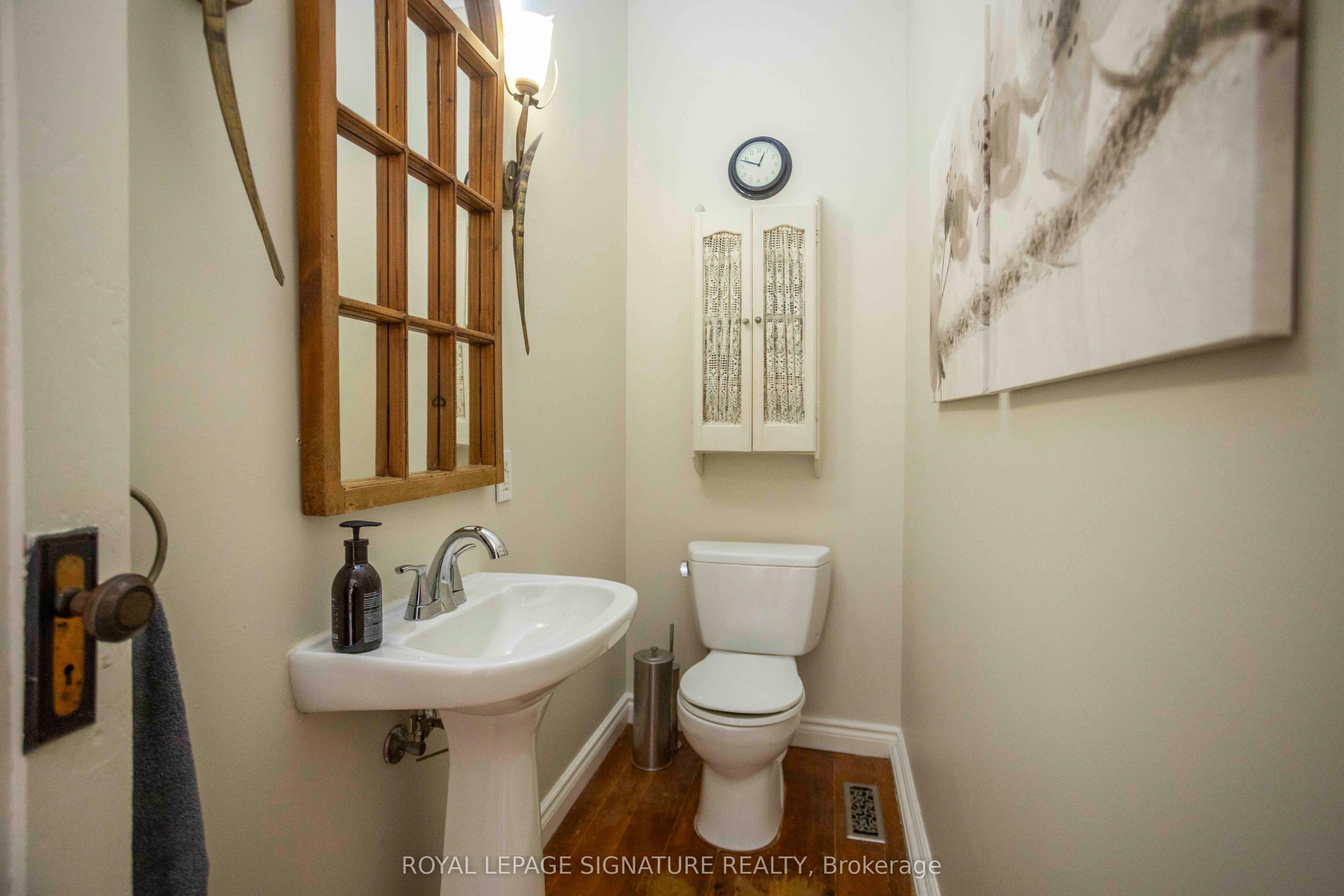 55 Brock Street E Property Photo 13