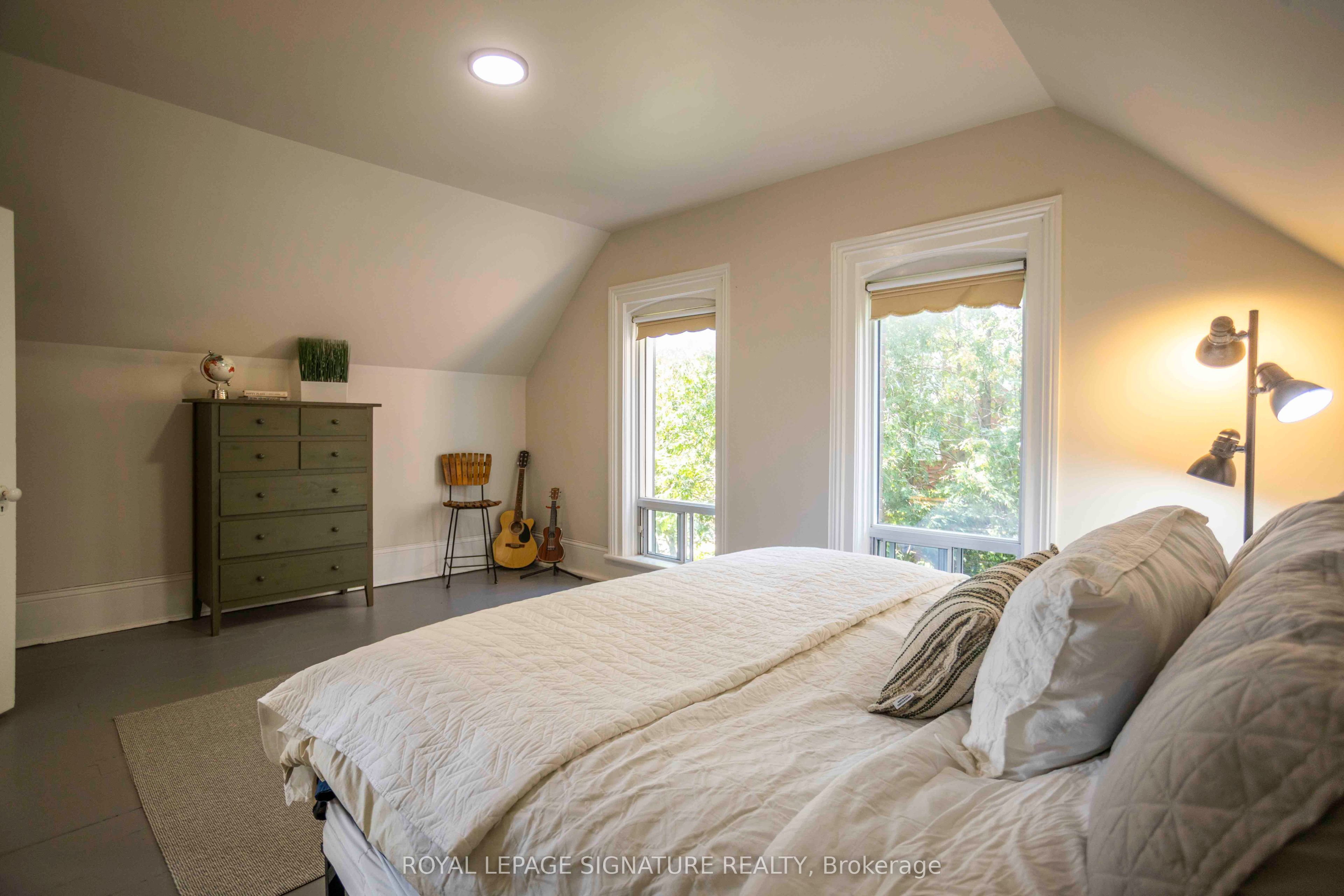 55 Brock Street E Property Photo 16