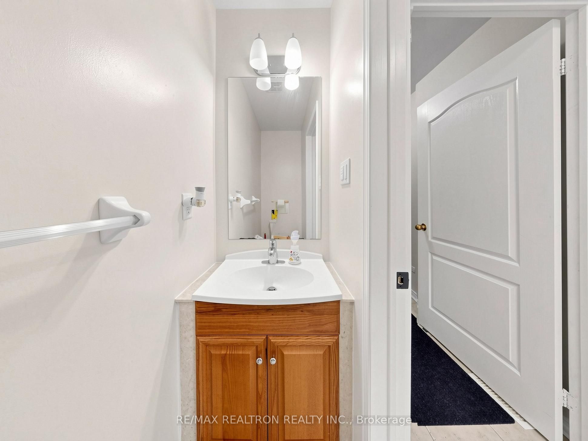 13 Stotts Crescent Property Photo 14