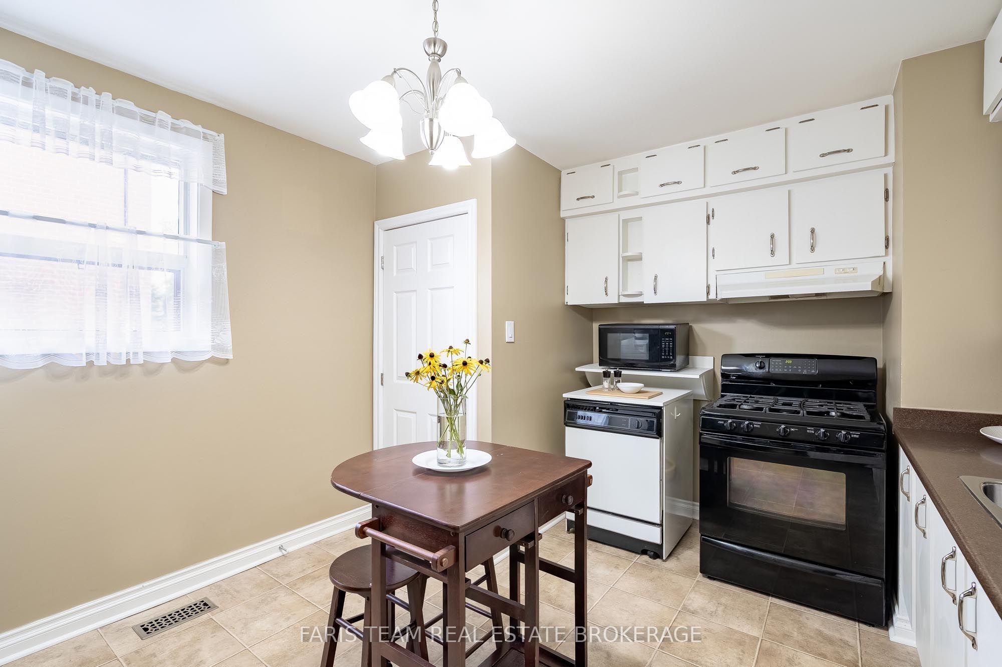 45 Bailey Crescent Property Photo 8