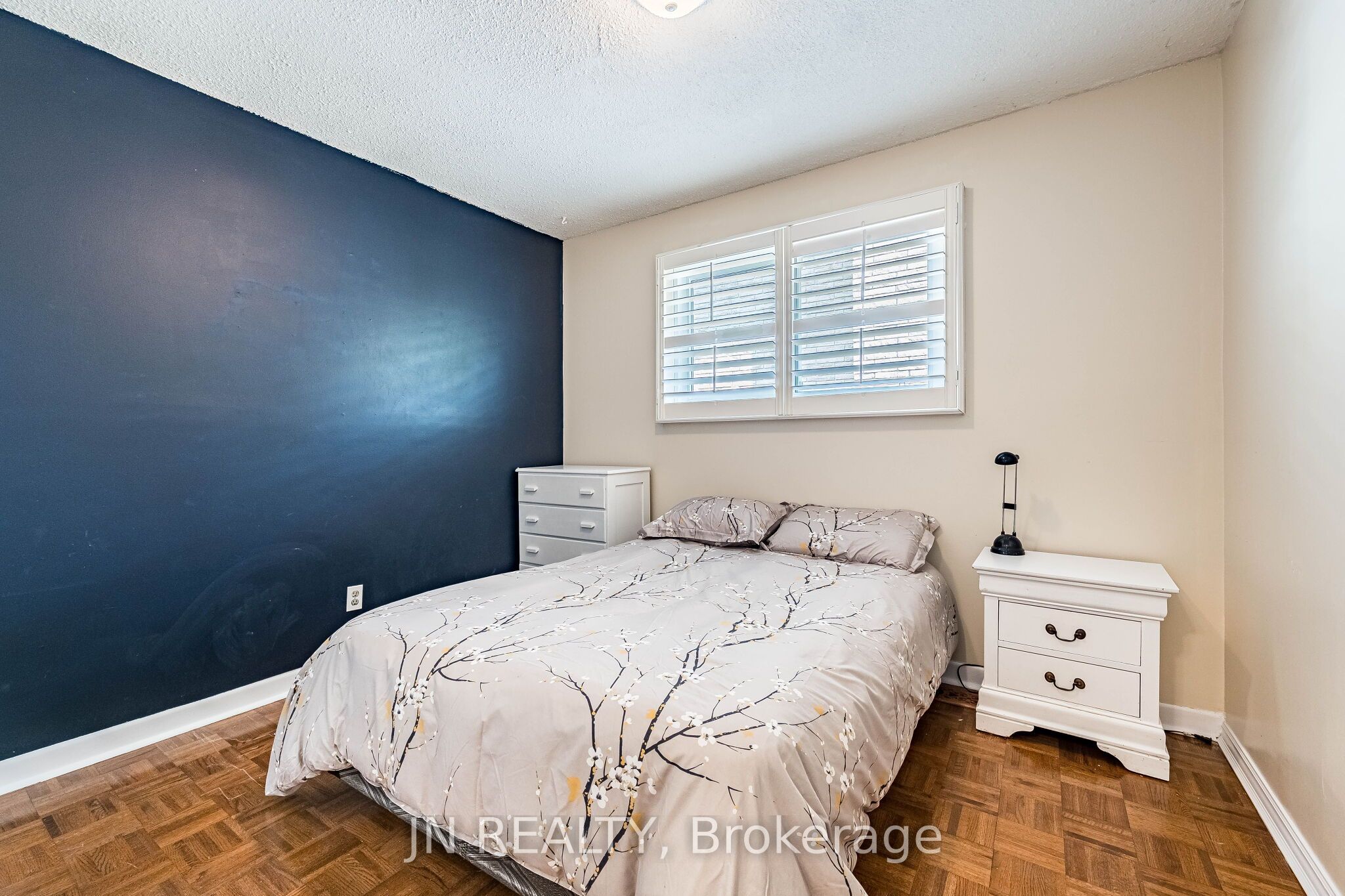 49 School Street Property Photo 28