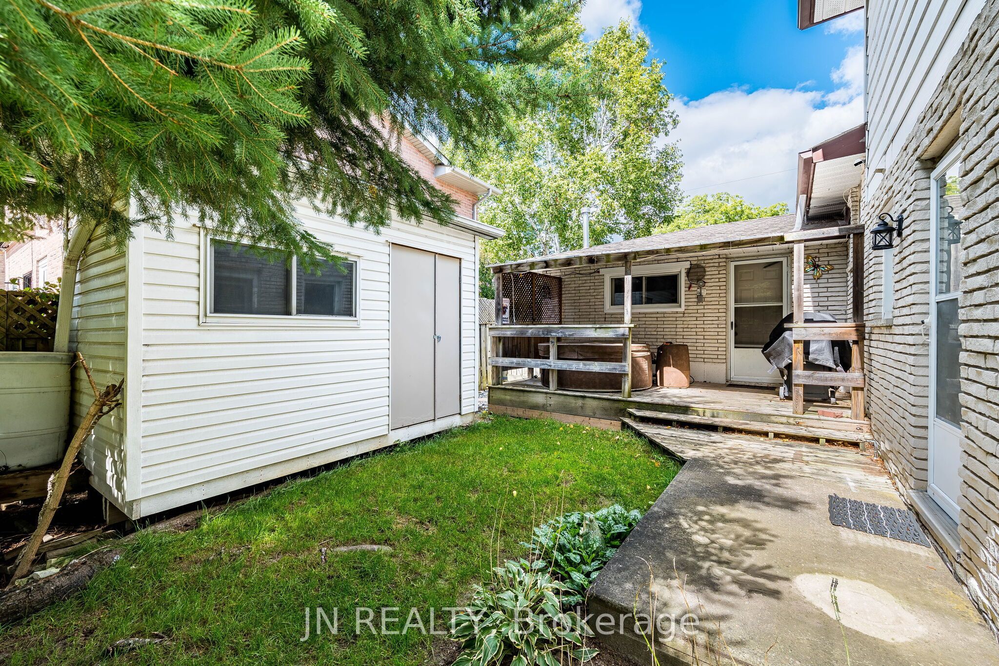 49 School Street Property Photo 39