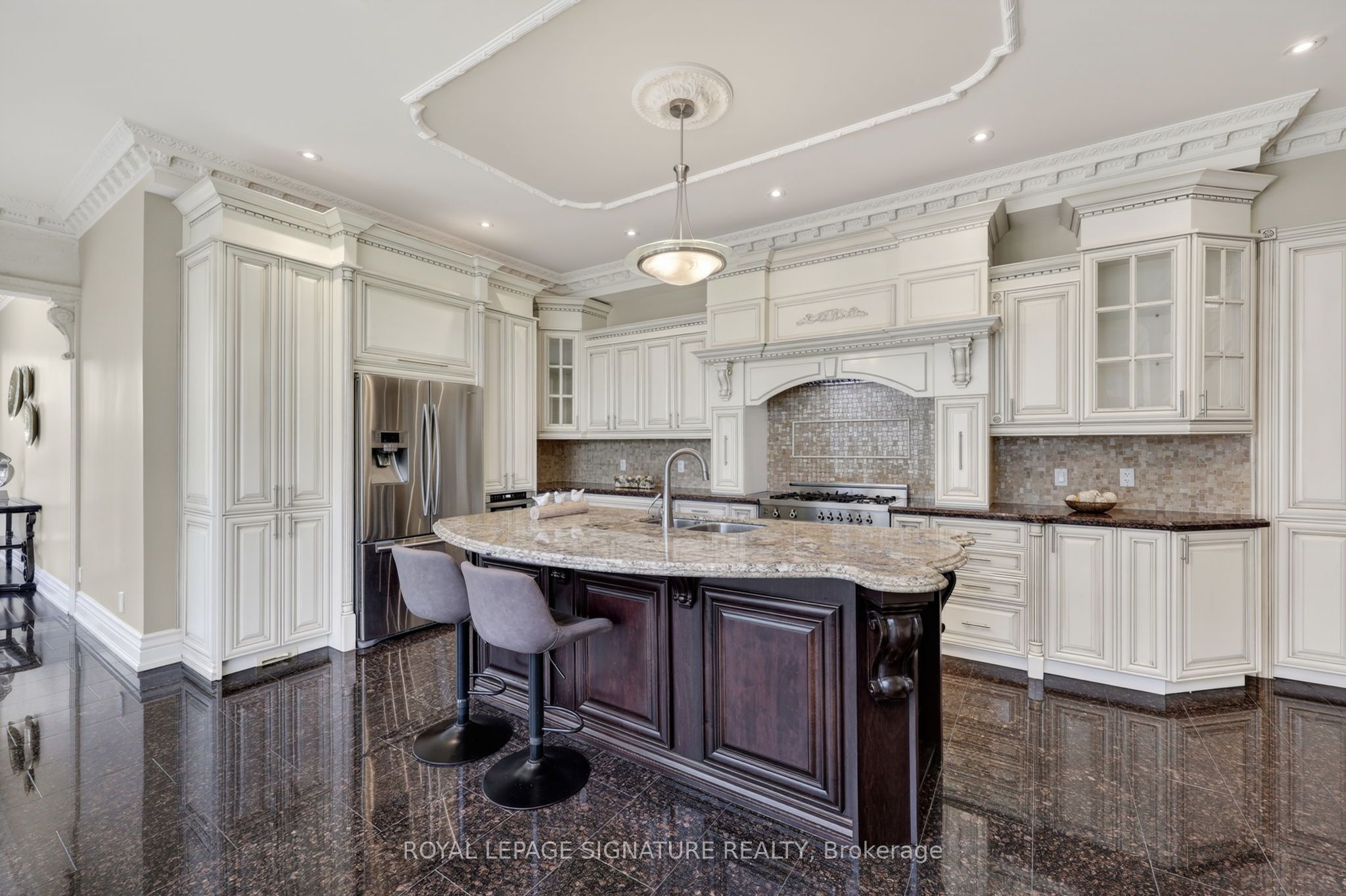 26 Alai Circle Property Photo 5