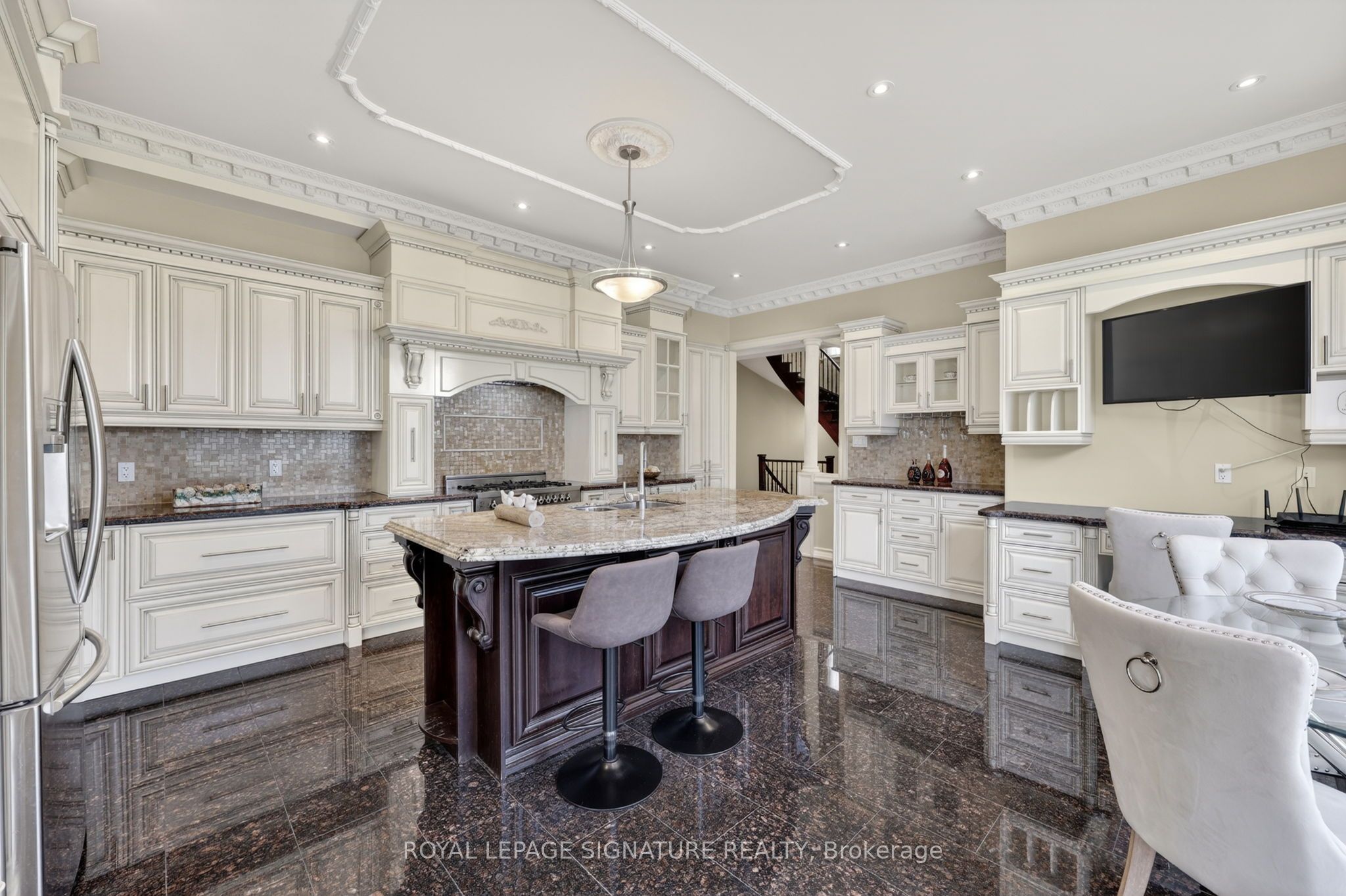 26 Alai Circle Property Photo 6
