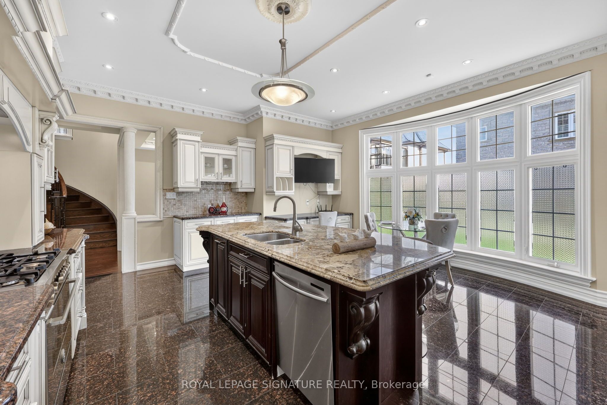26 Alai Circle Property Photo 8