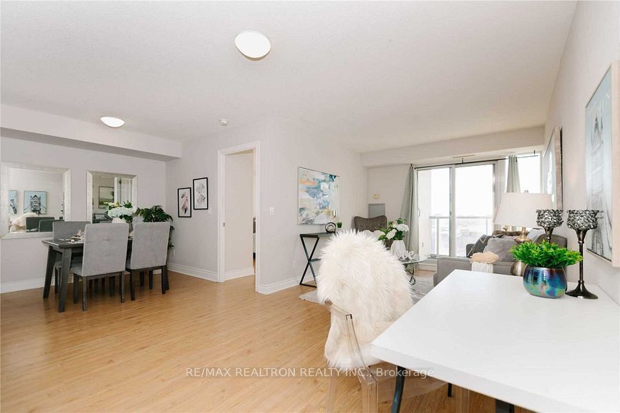 7 North Park Road 501 Property Photo 10