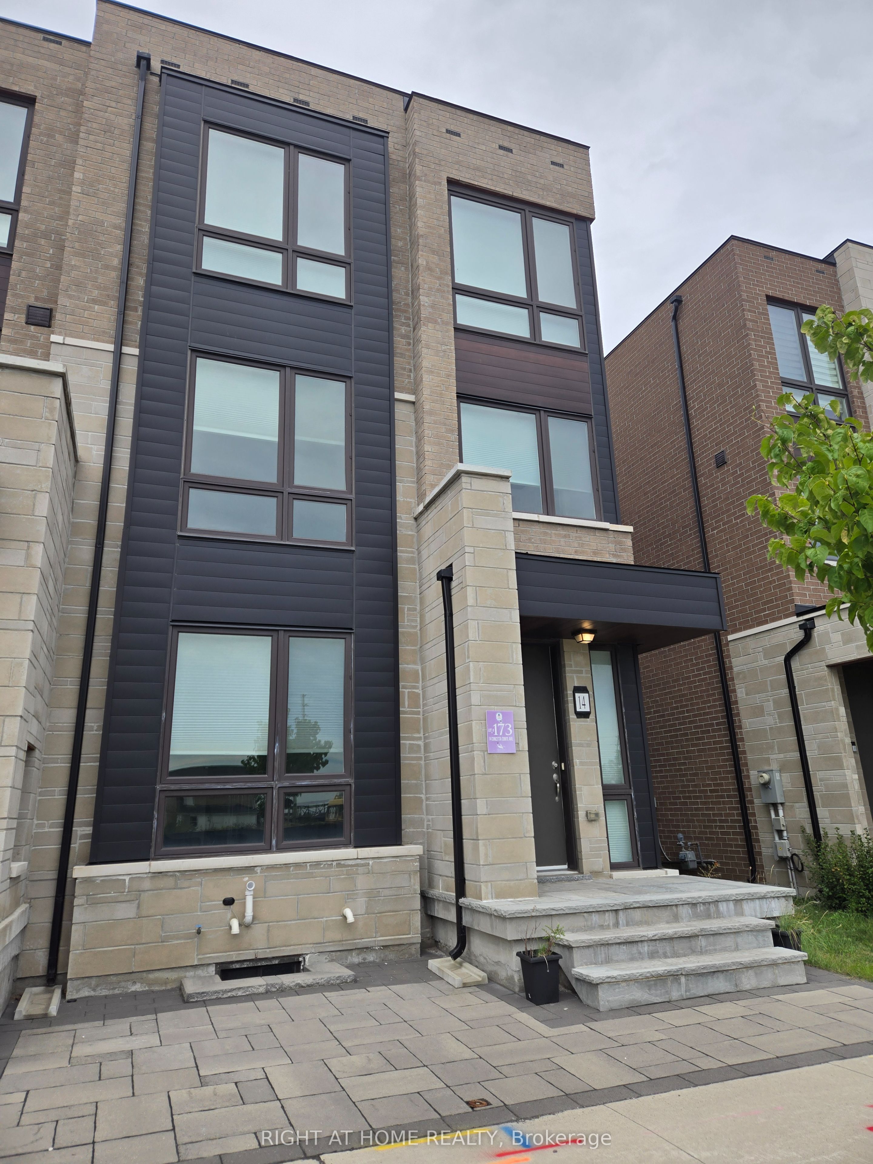 14 Concetta Conte Avenue Property Photo 3