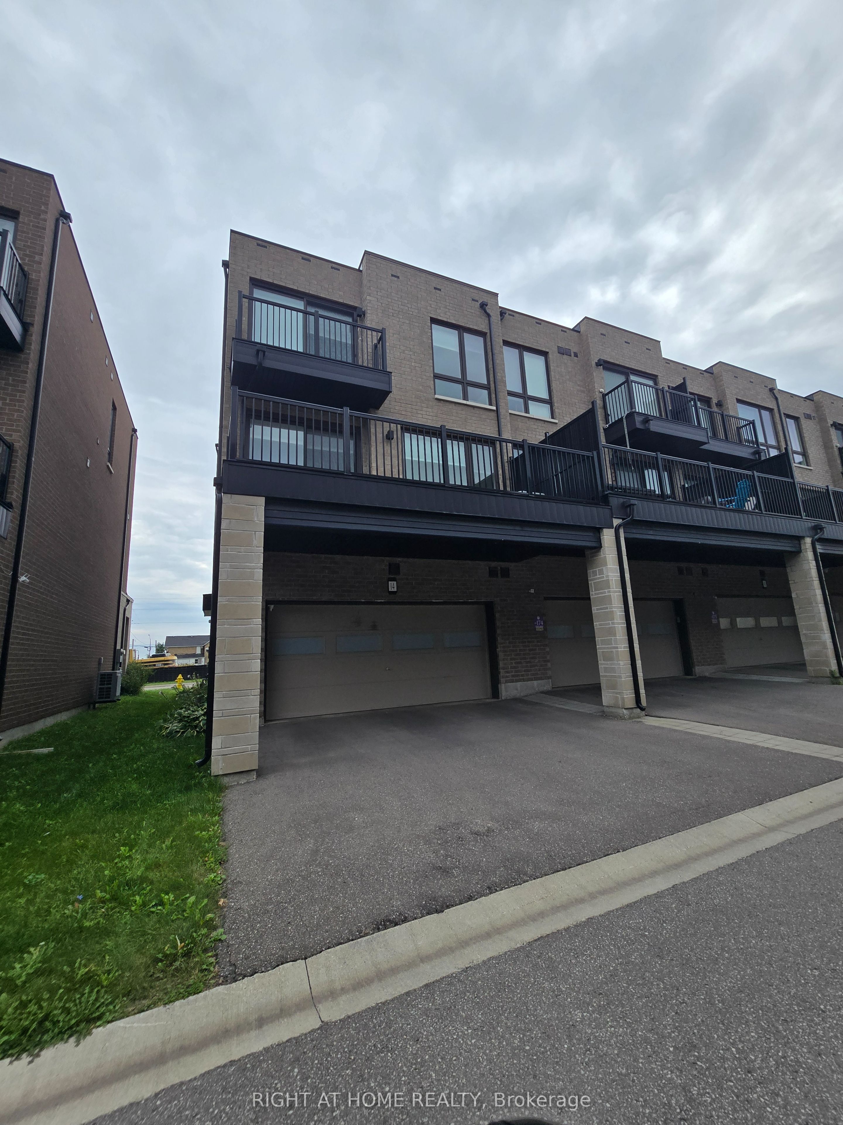 14 Concetta Conte Avenue Property Photo 4