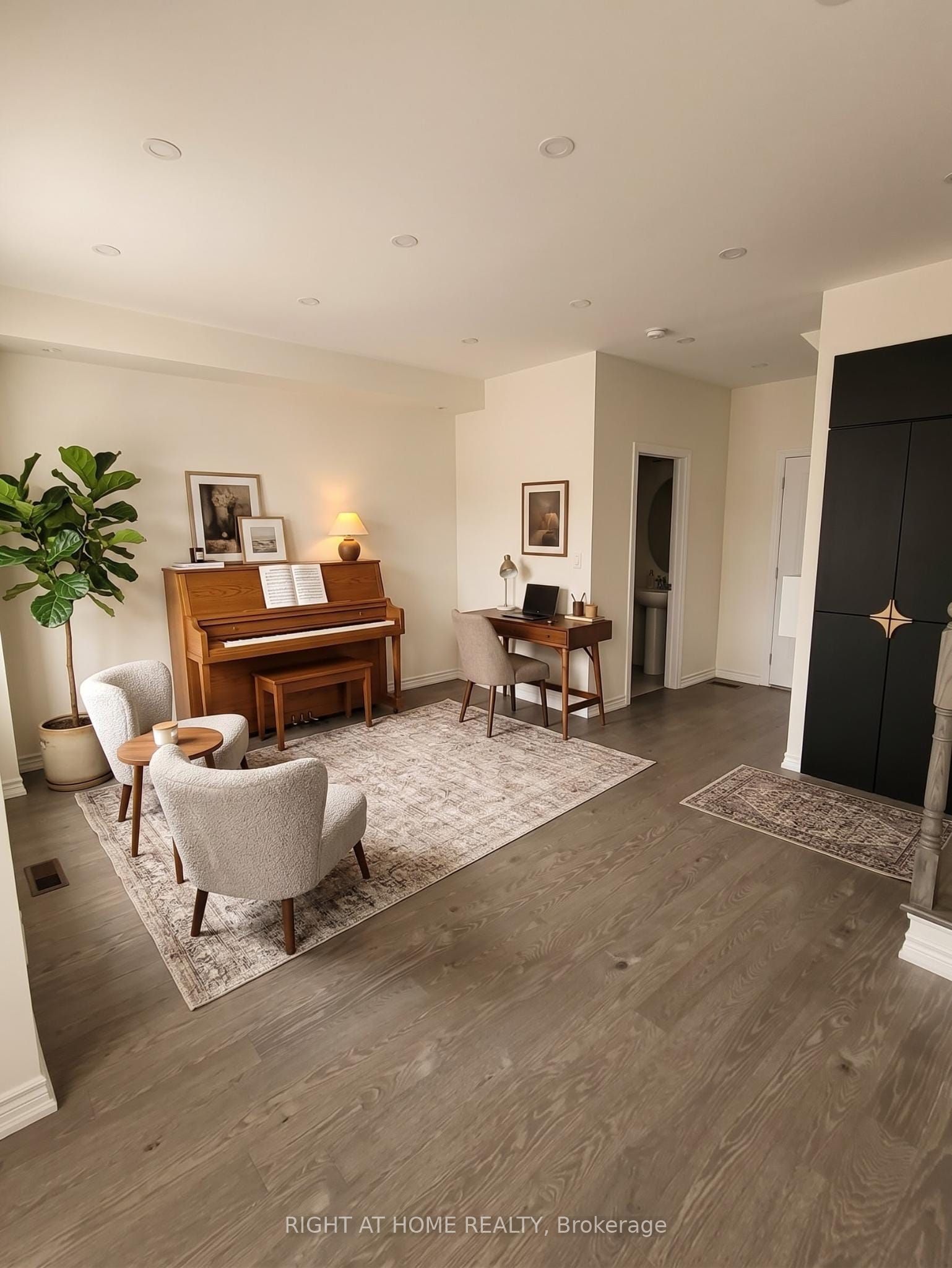 14 Concetta Conte Avenue Property Photo 5