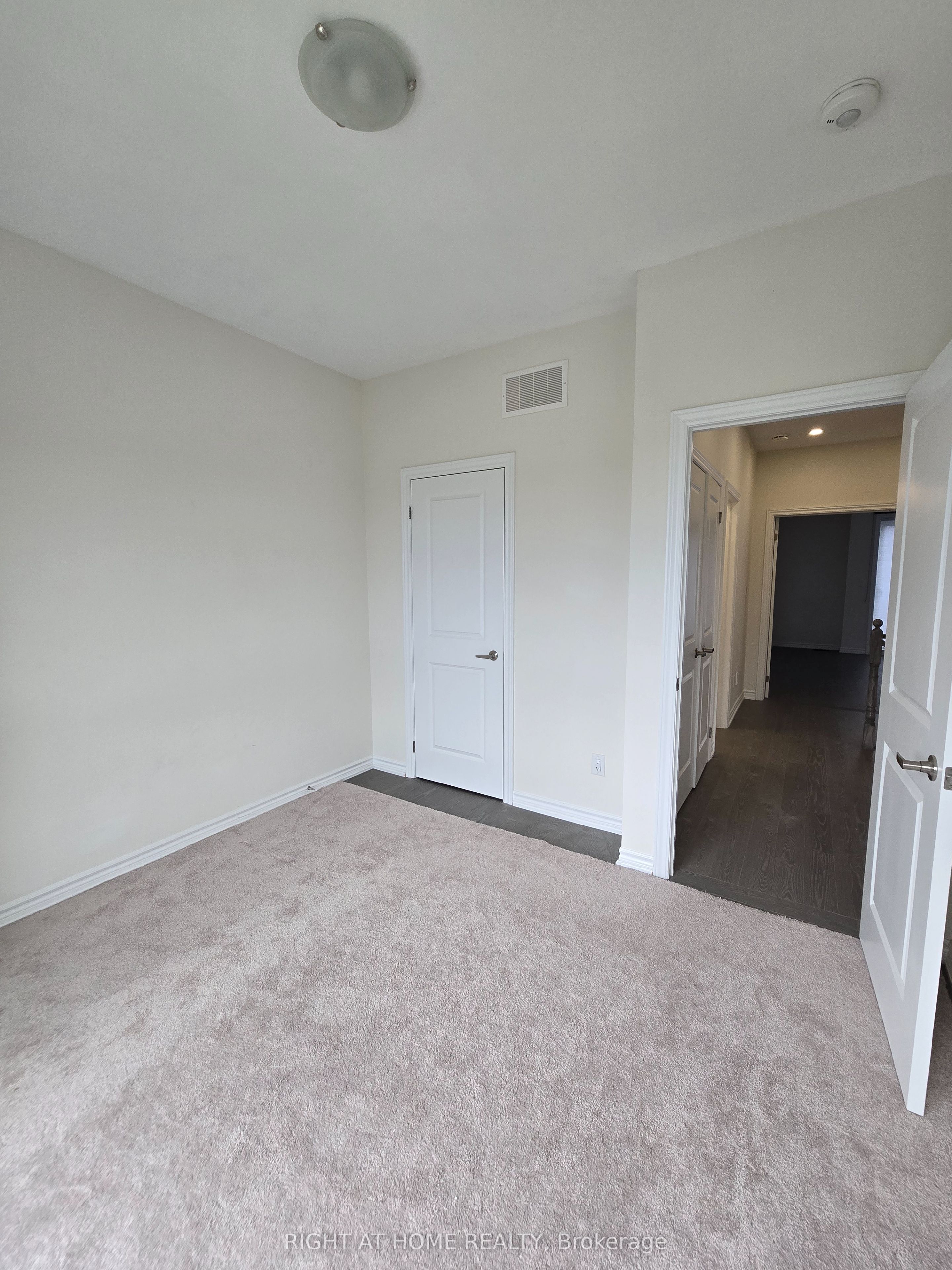 14 Concetta Conte Avenue Property Photo 28