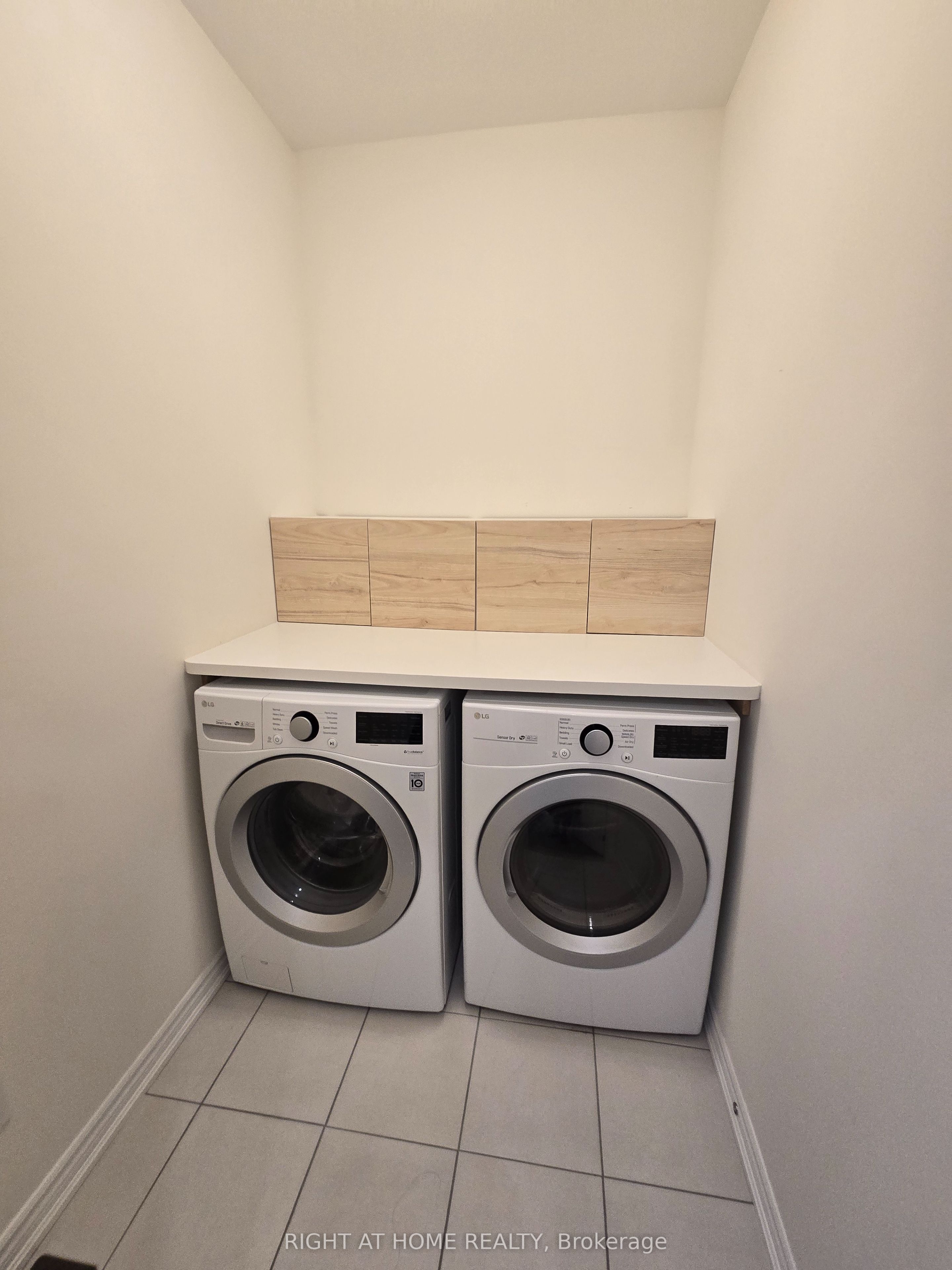 14 Concetta Conte Avenue Property Photo 33