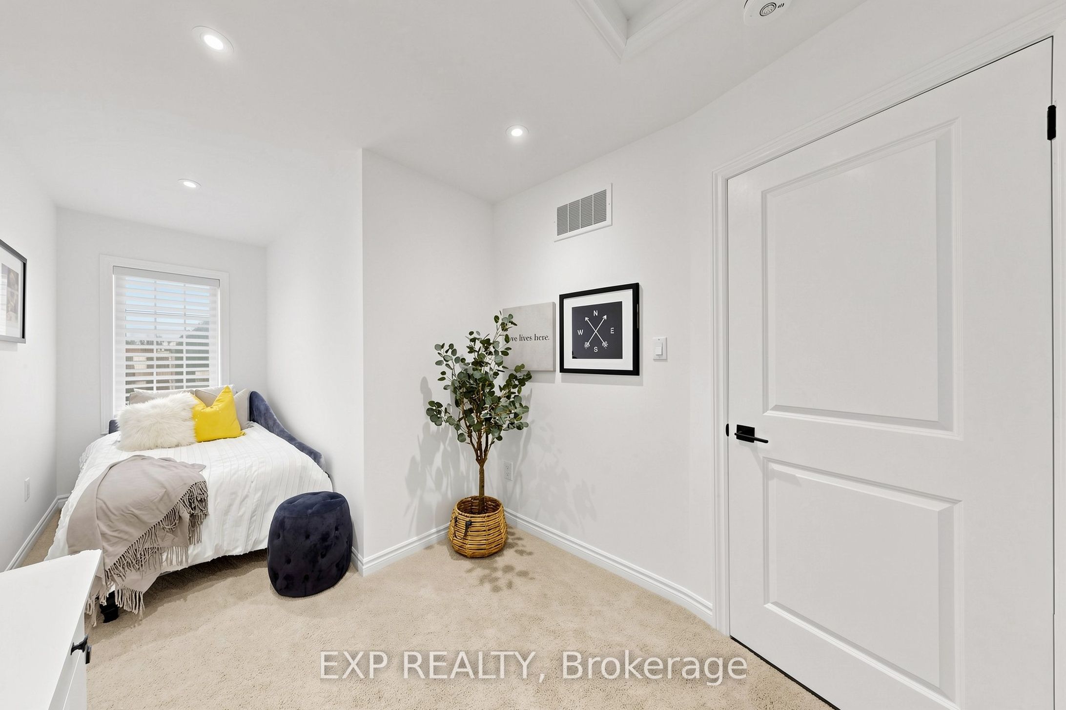75 Cornell Centre Boulevard Property Photo 16