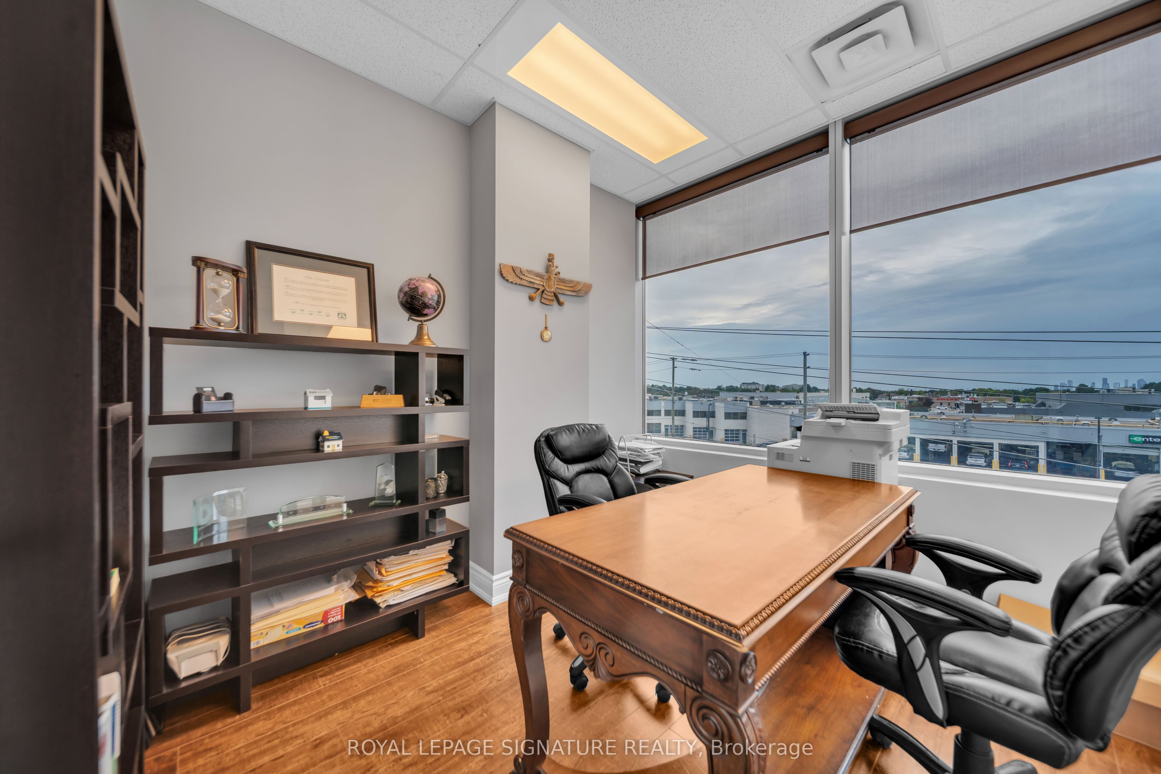 7191 Yonge Street 310 Property Photo 1