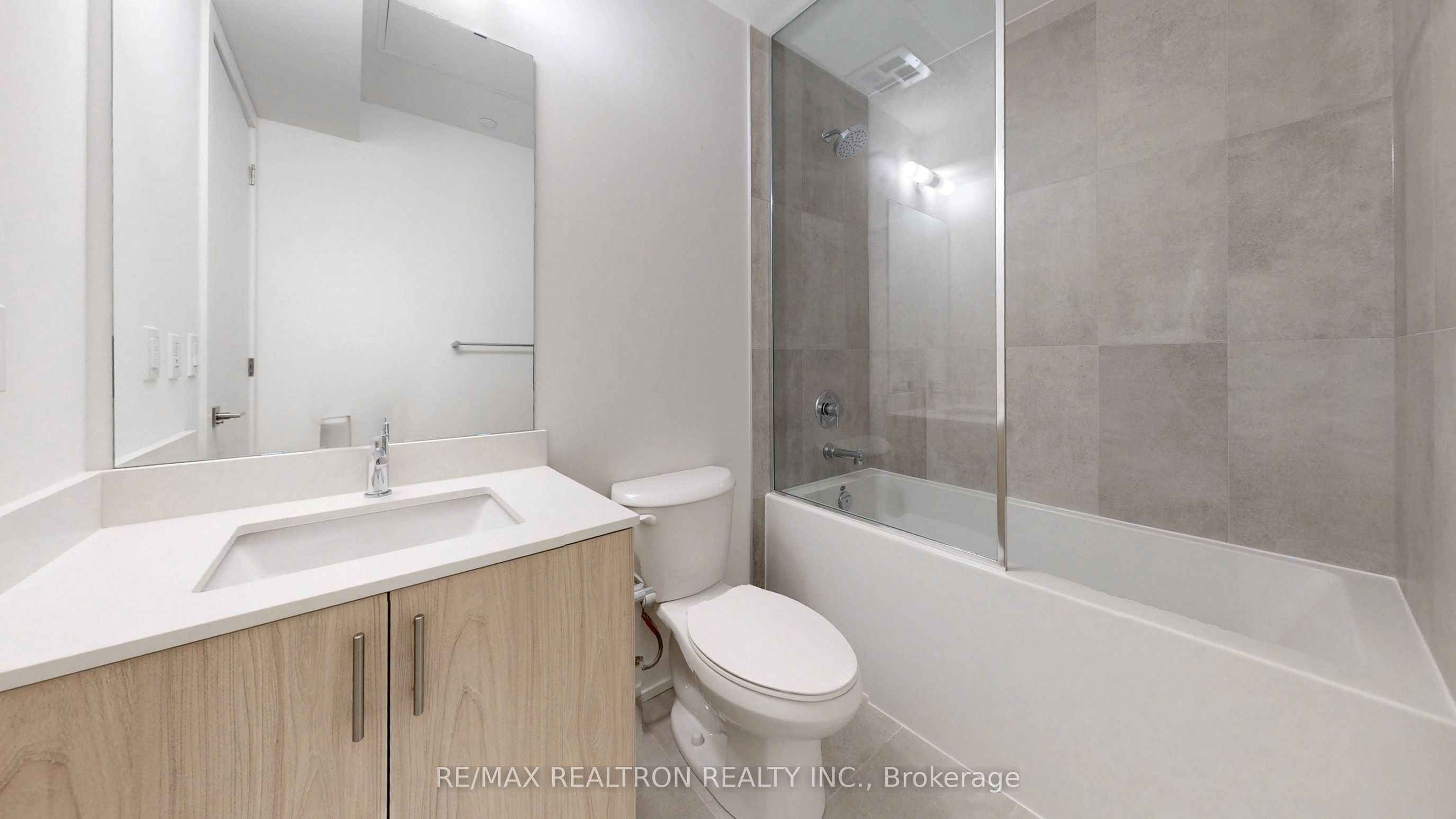67 Saigon Drive A101 Property Photo 42