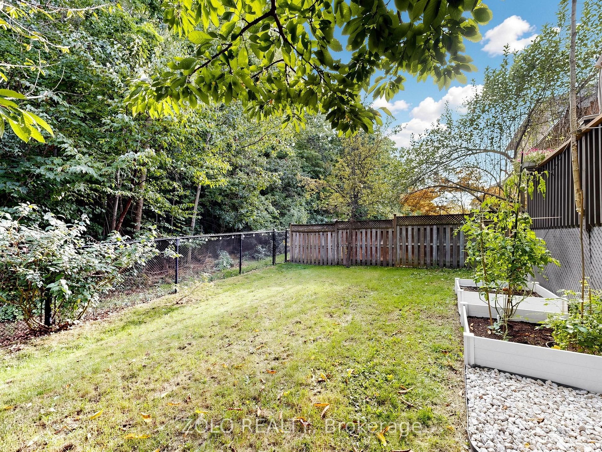 247 Summeridge Drive Property Photo 41