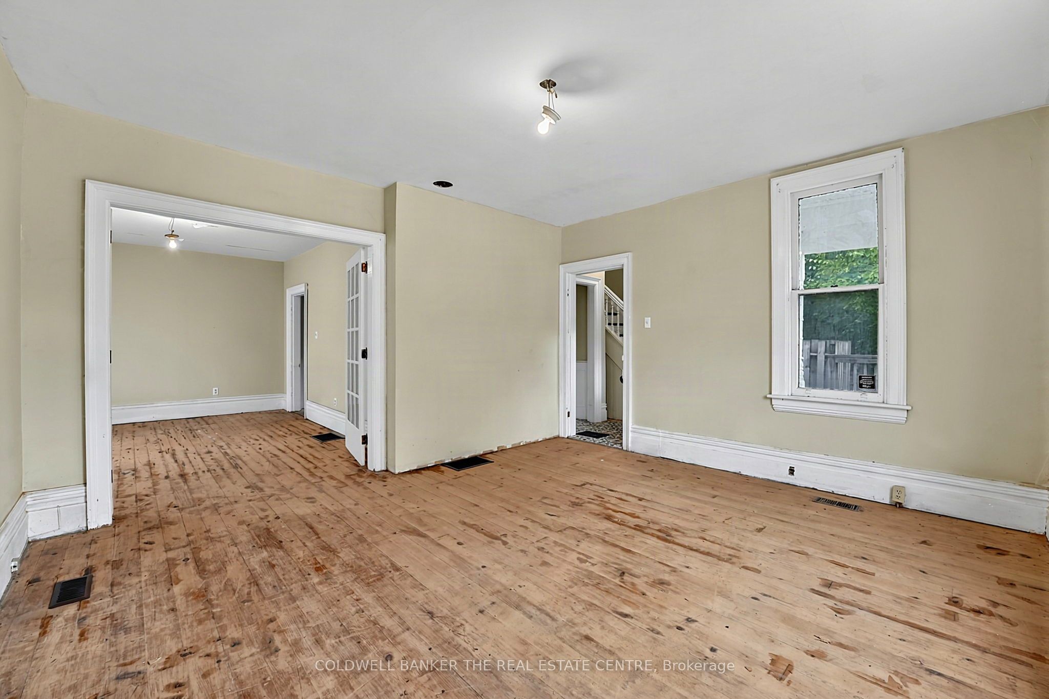 592 Gorham Street Property Photo 9