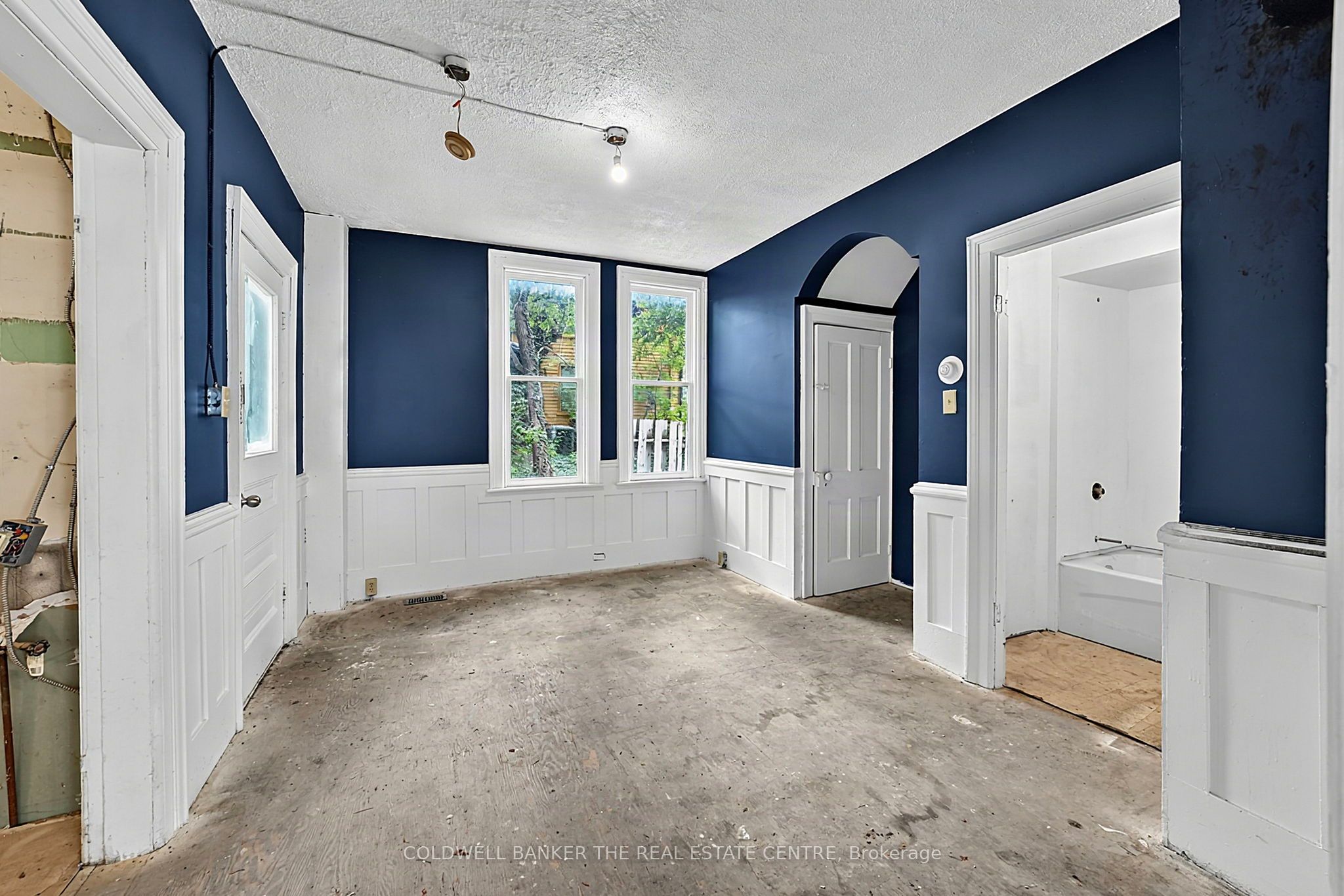592 Gorham Street Property Photo 12