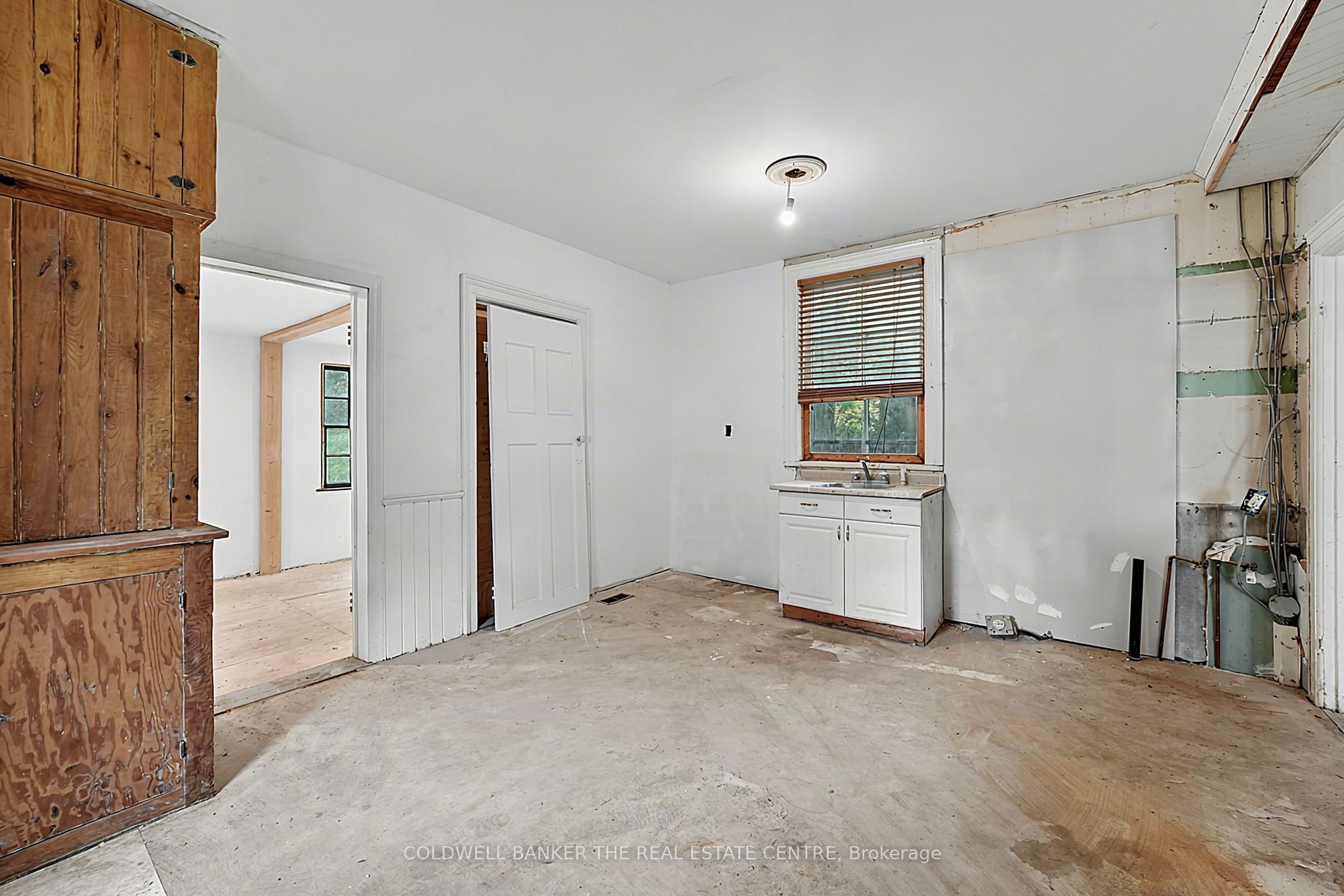 592 Gorham Street Property Photo 17