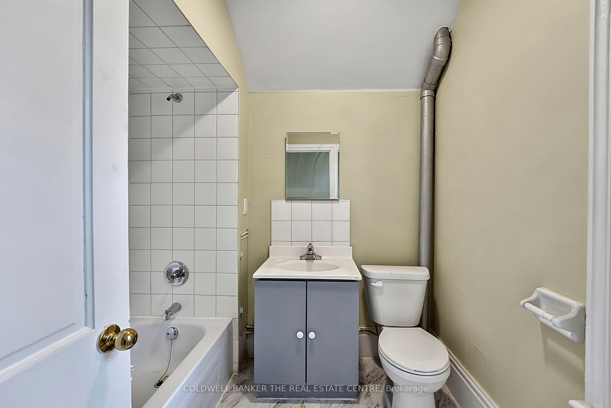 592 Gorham Street Property Photo 23